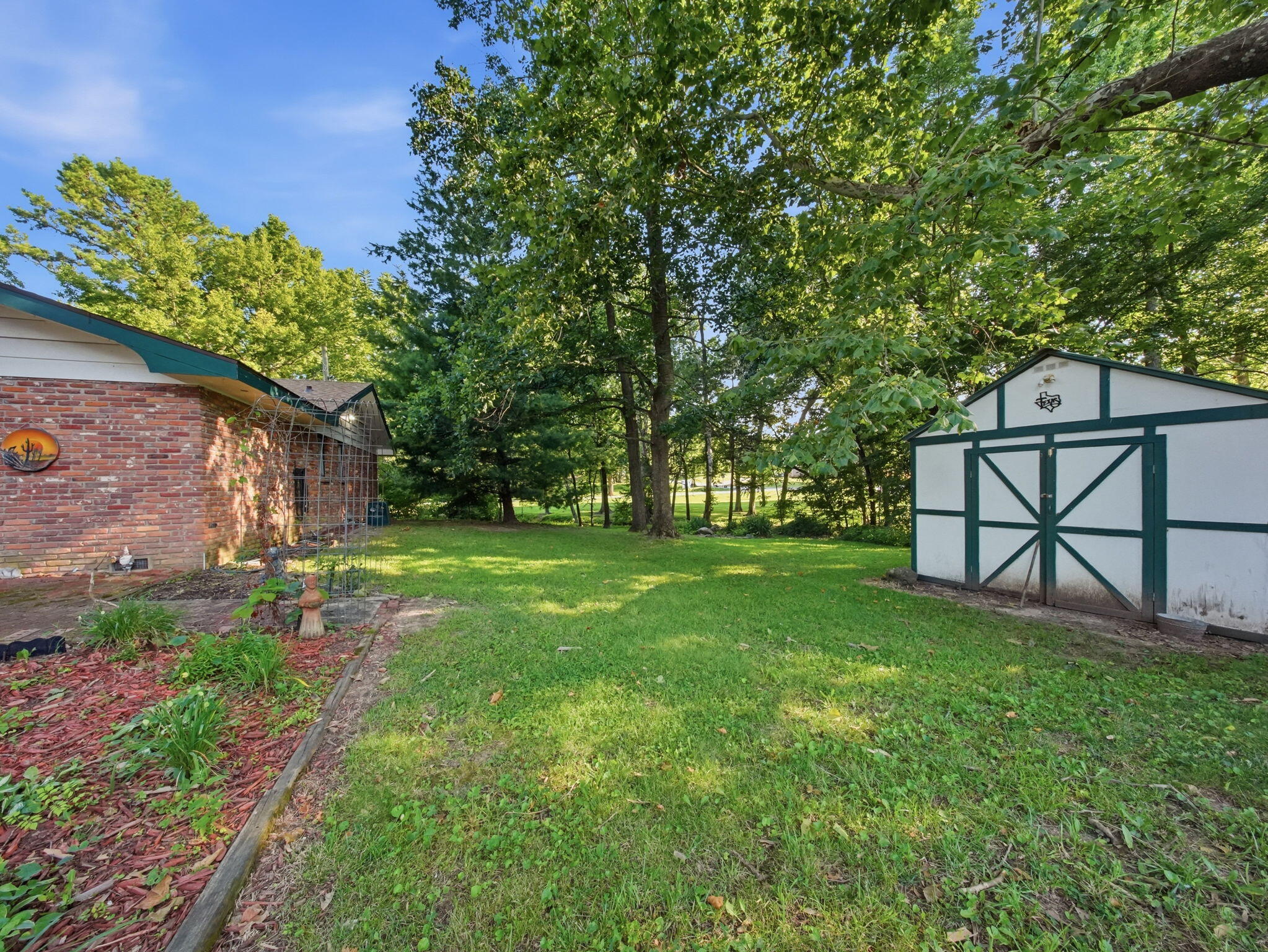 main property photo 22