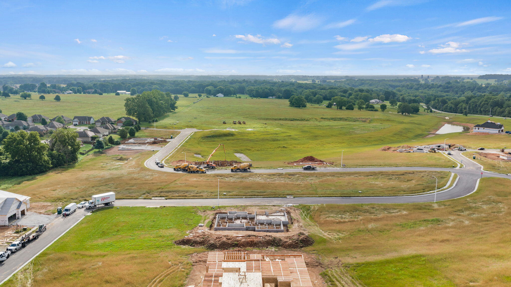 main property photo 40