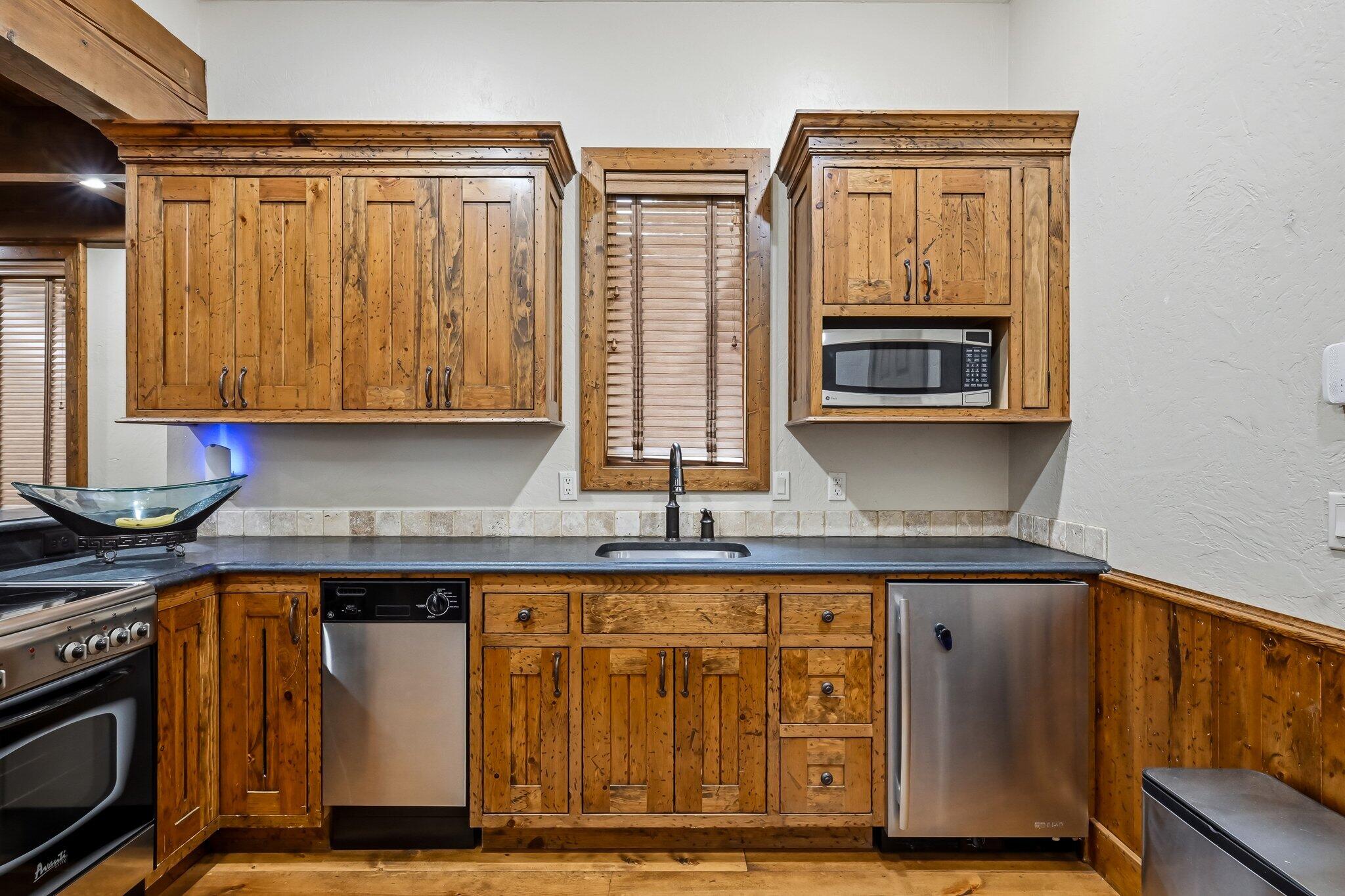 main property photo 79