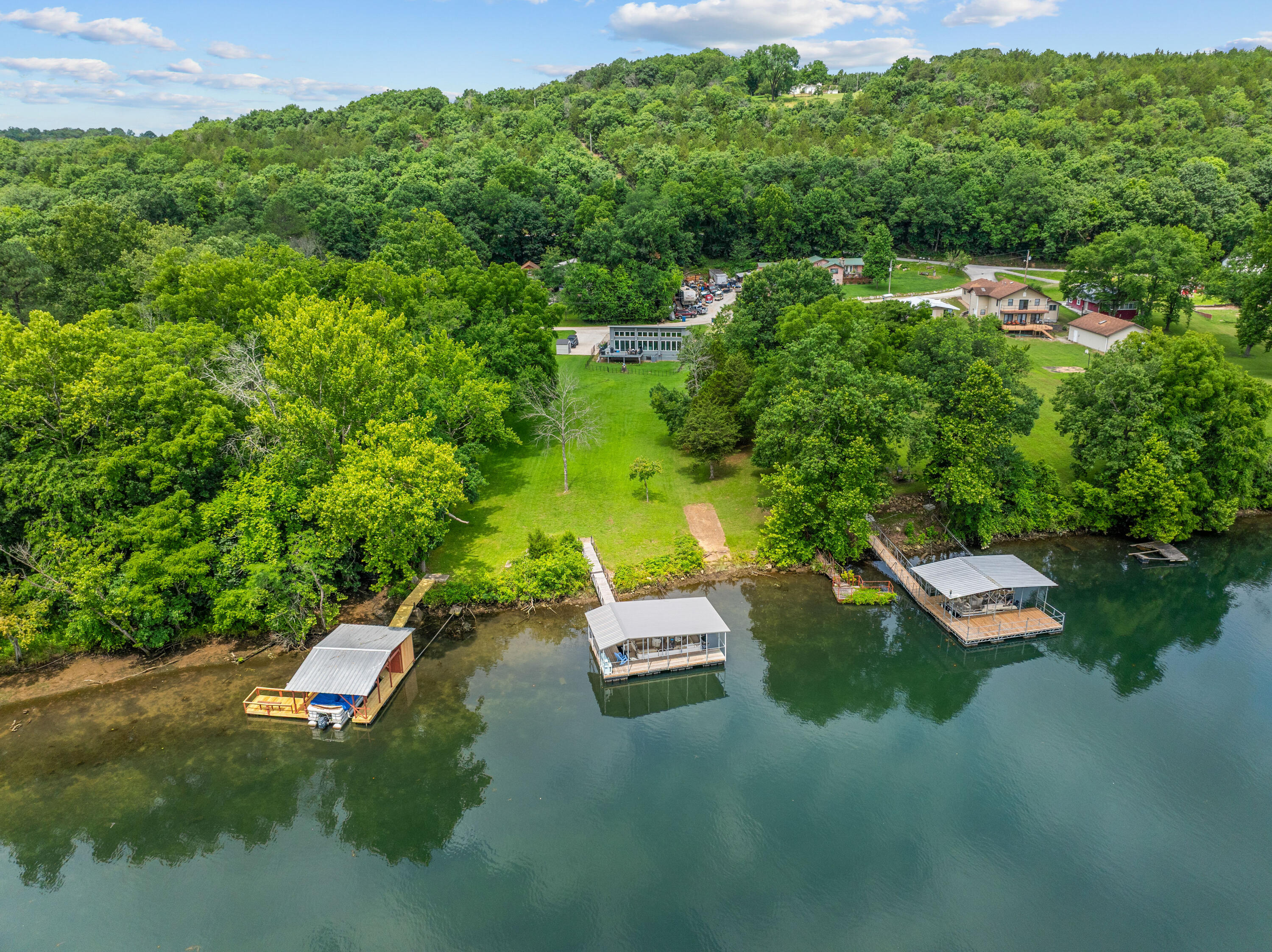 main property photo 29