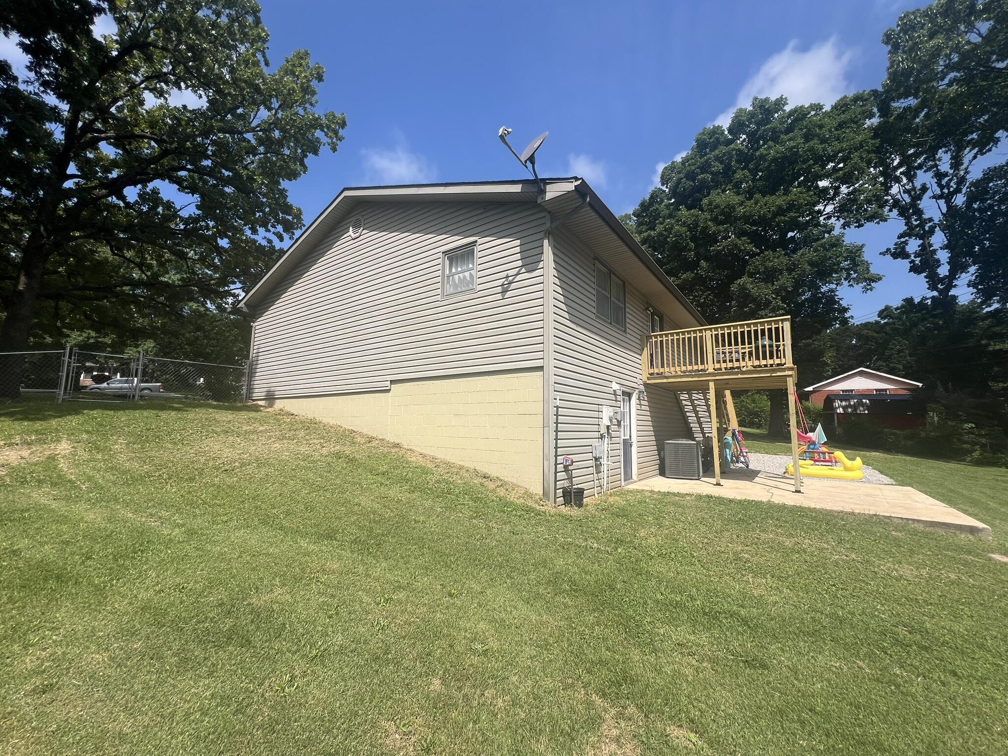 main property photo 4