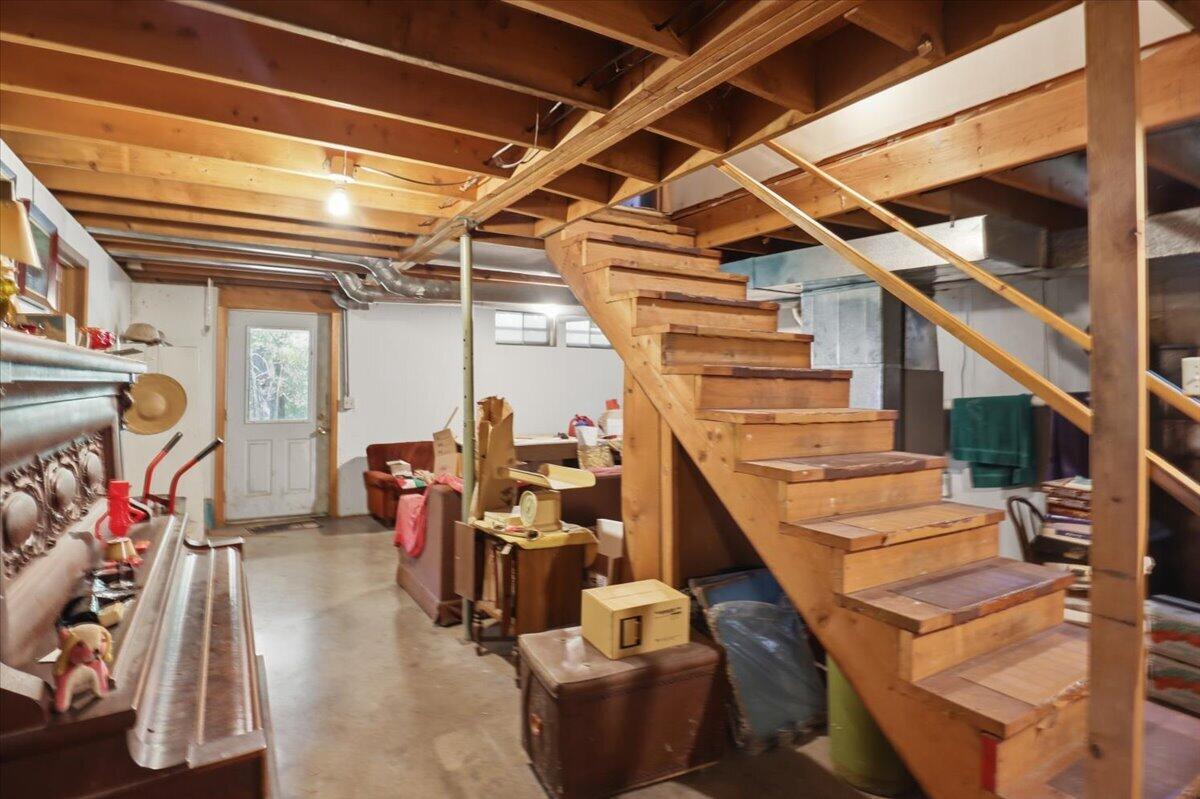 main property photo 54