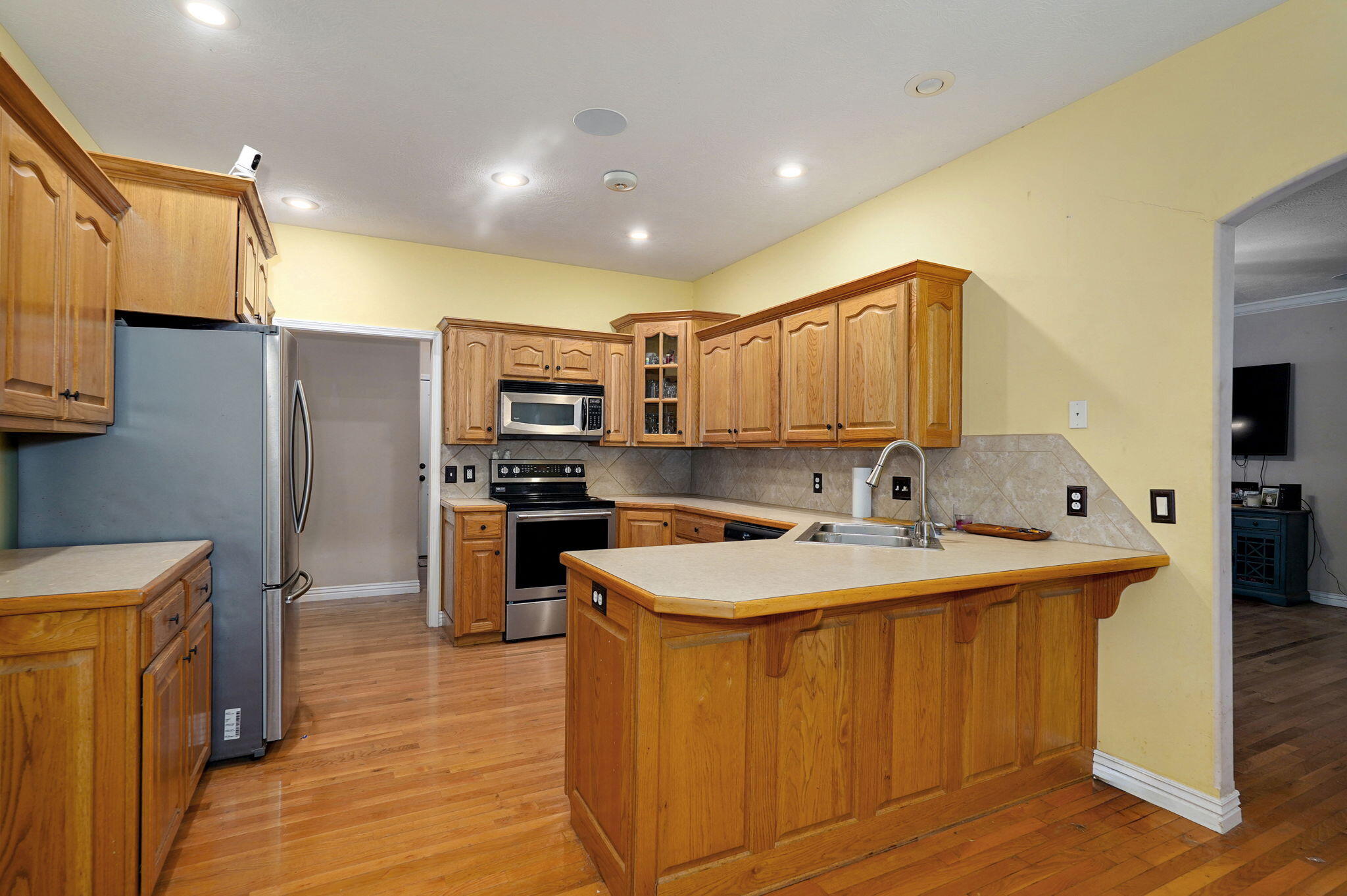 main property photo 27