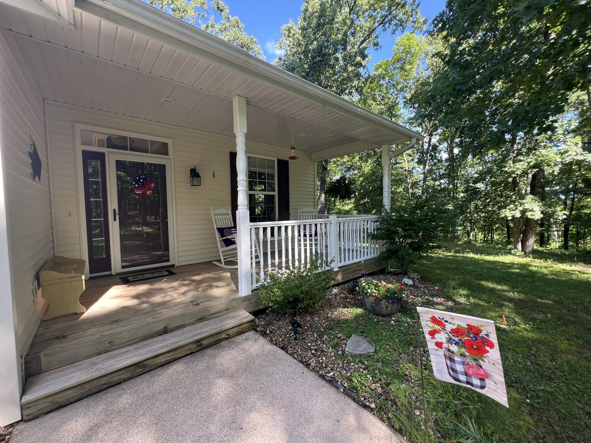 main property photo 50