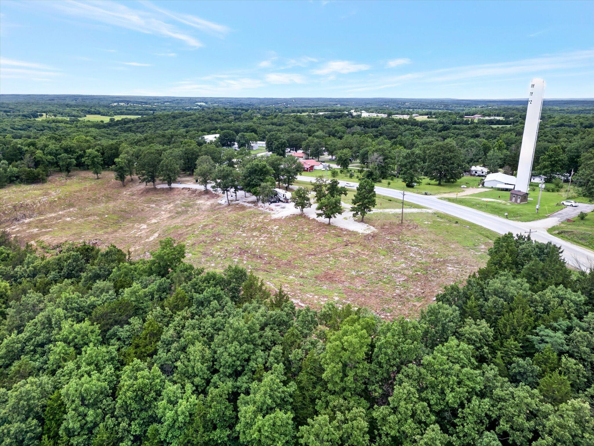 main property photo 13