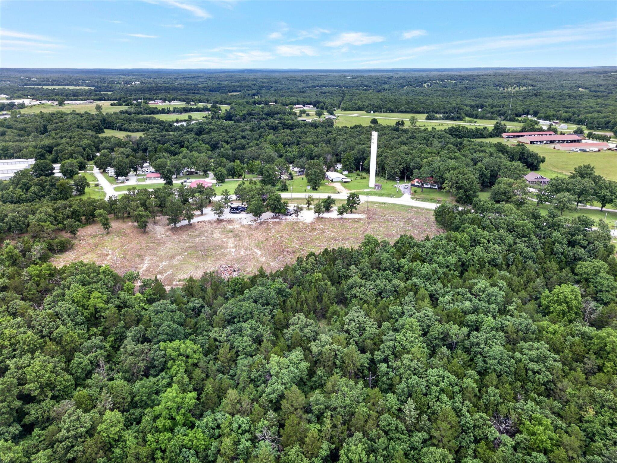 main property photo 14