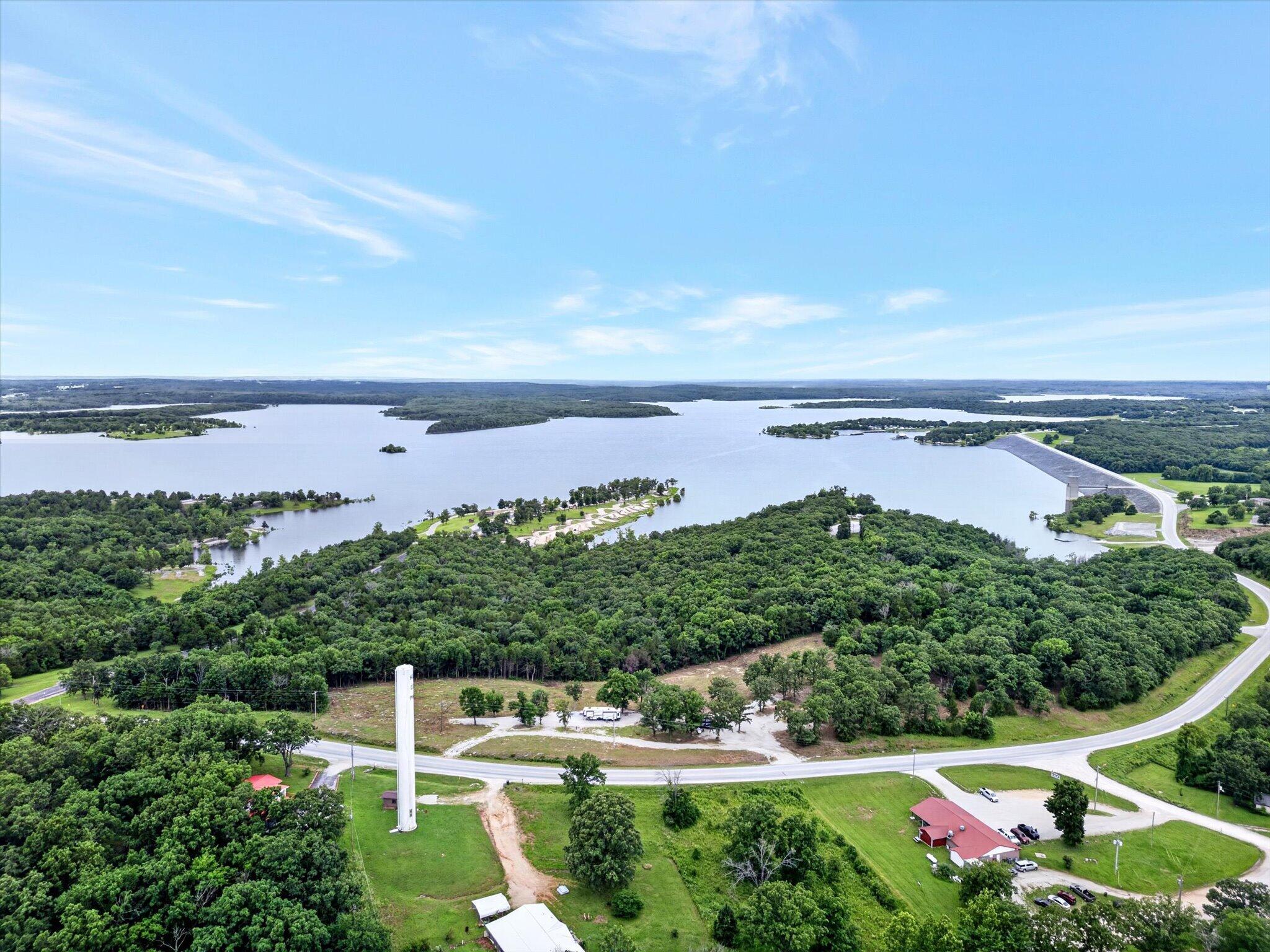 main property photo 17