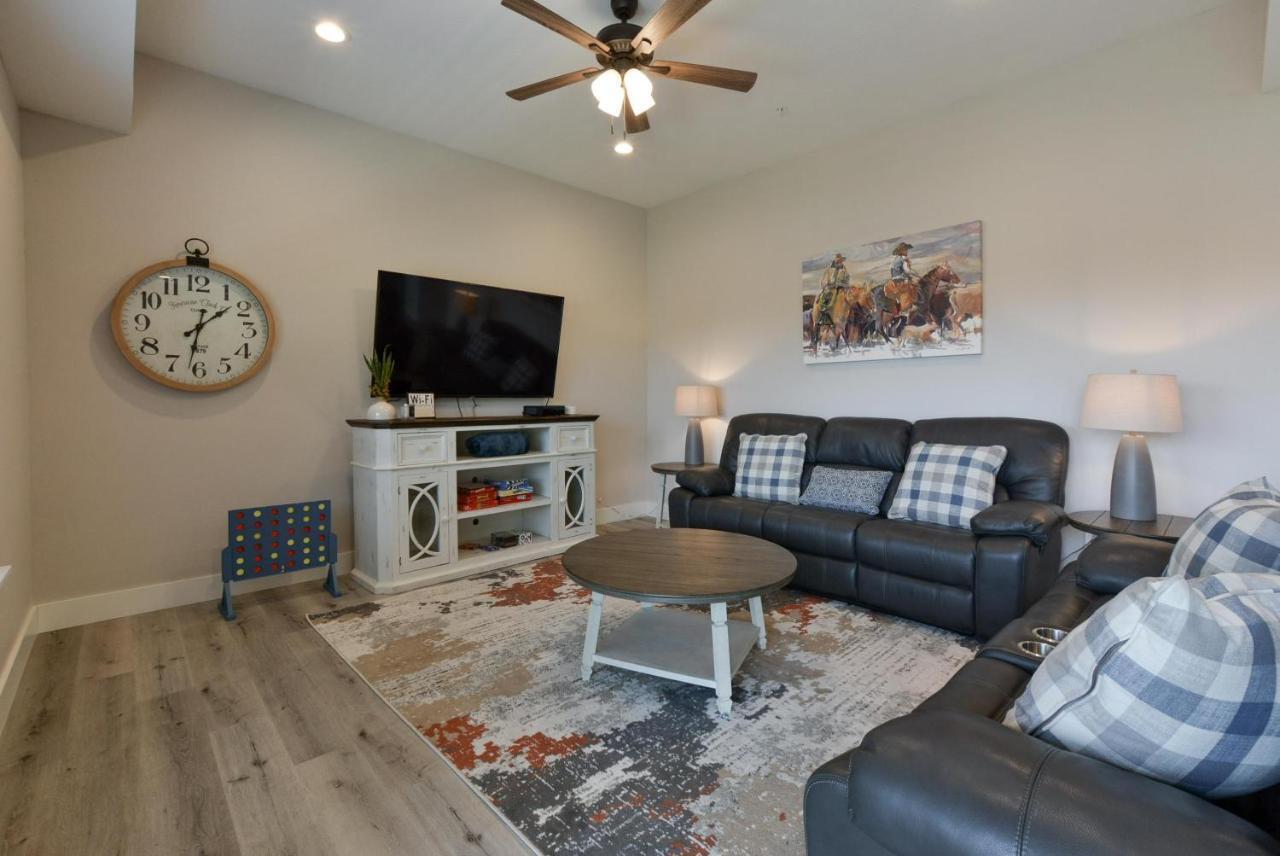 main property photo 25