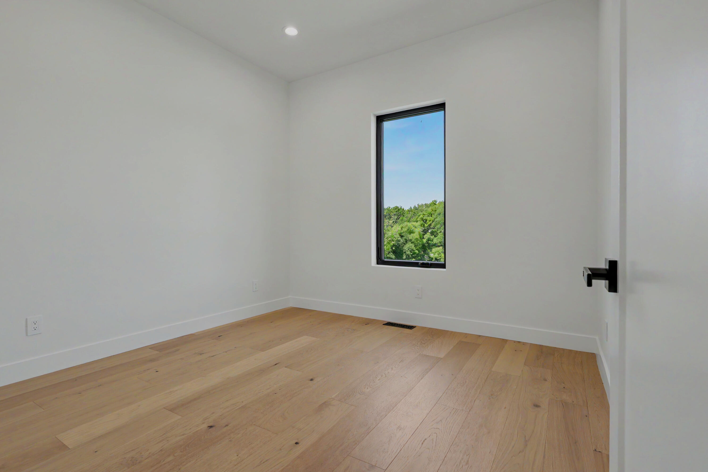 main property photo 66