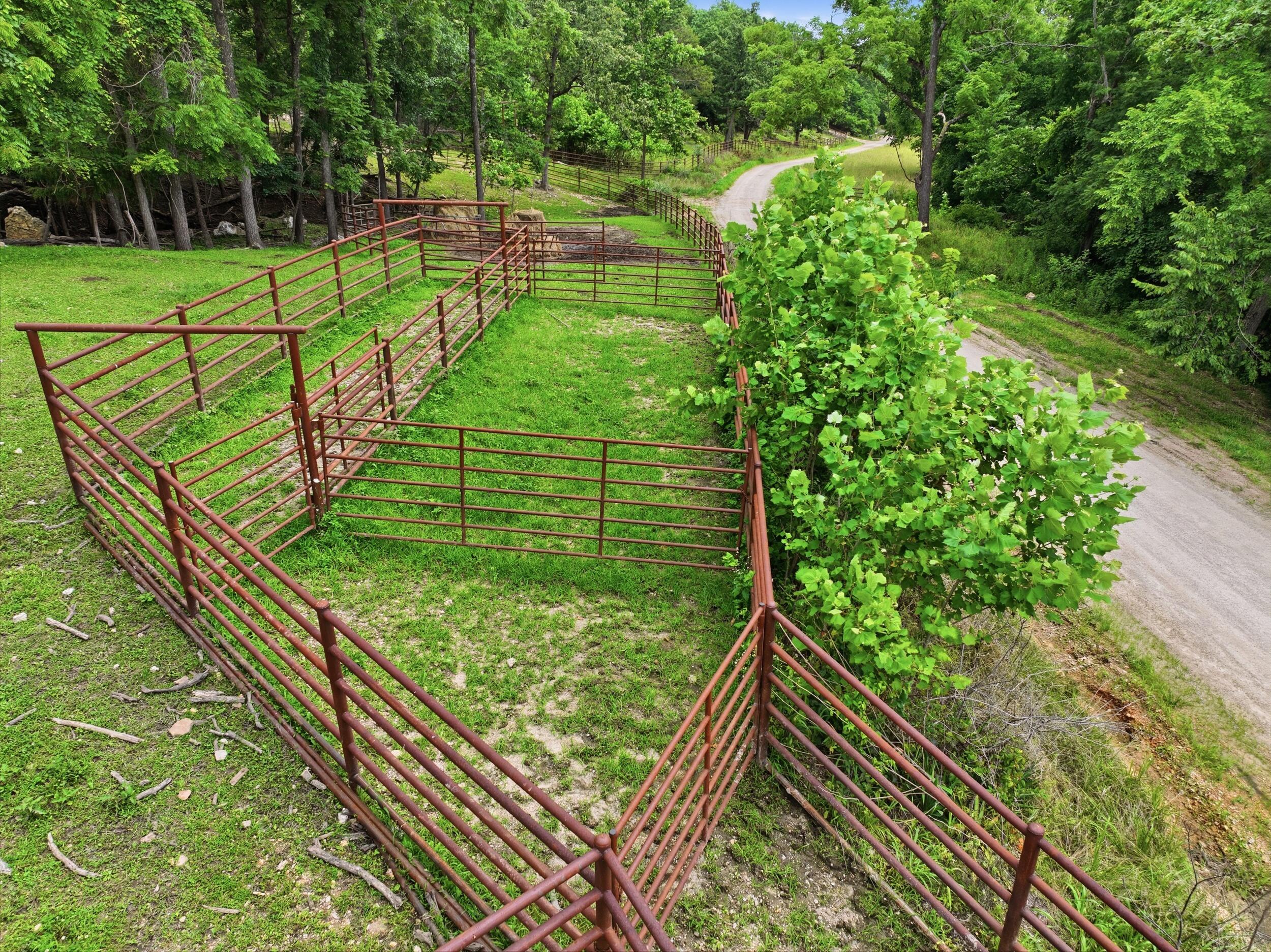 main property photo 4