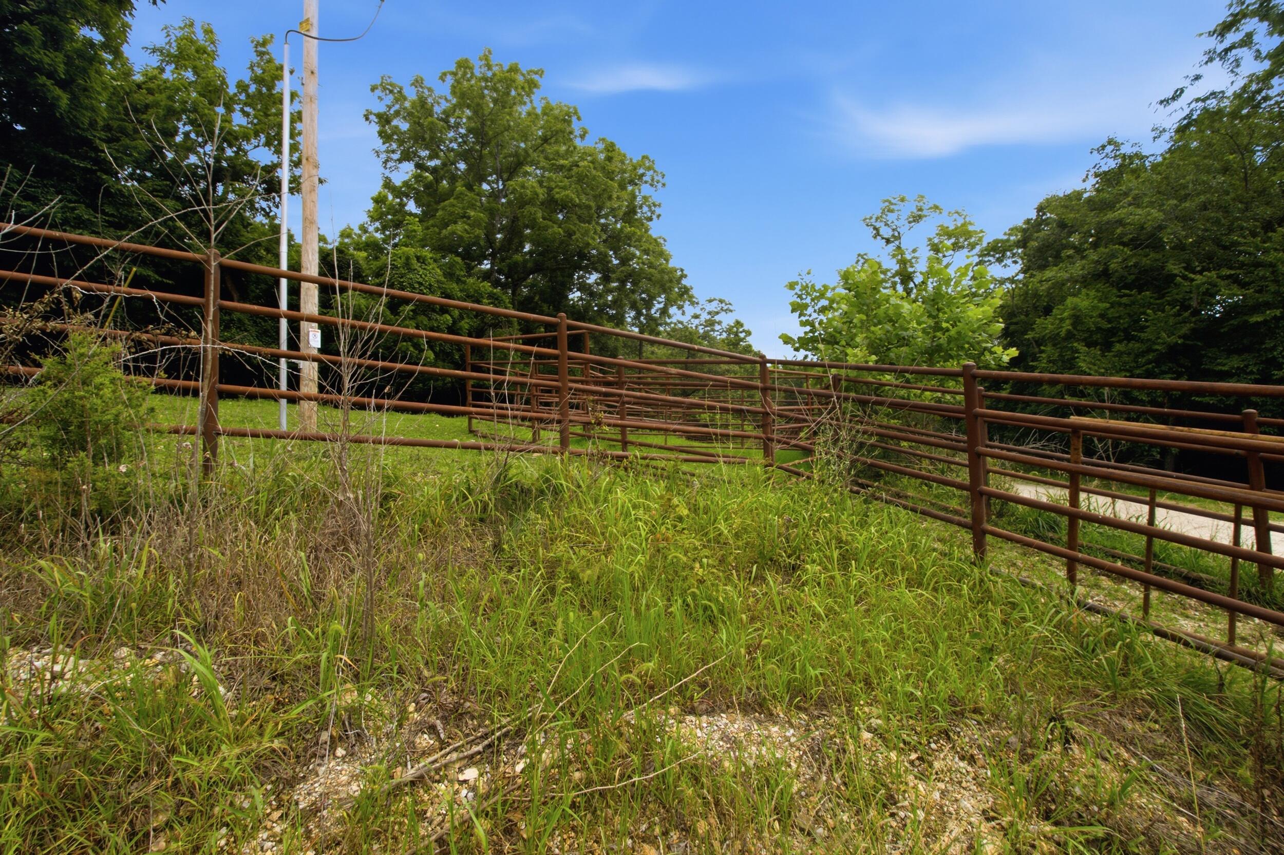 main property photo 12