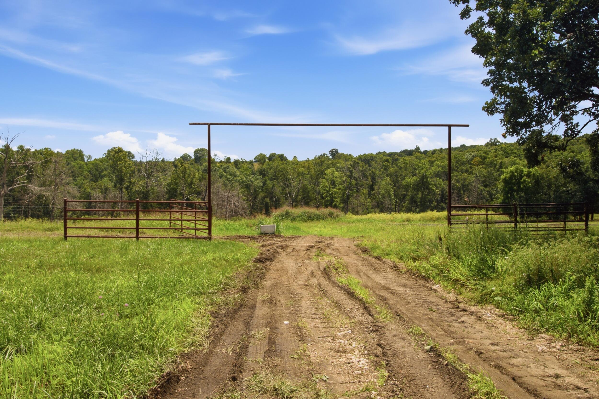 main property photo 34