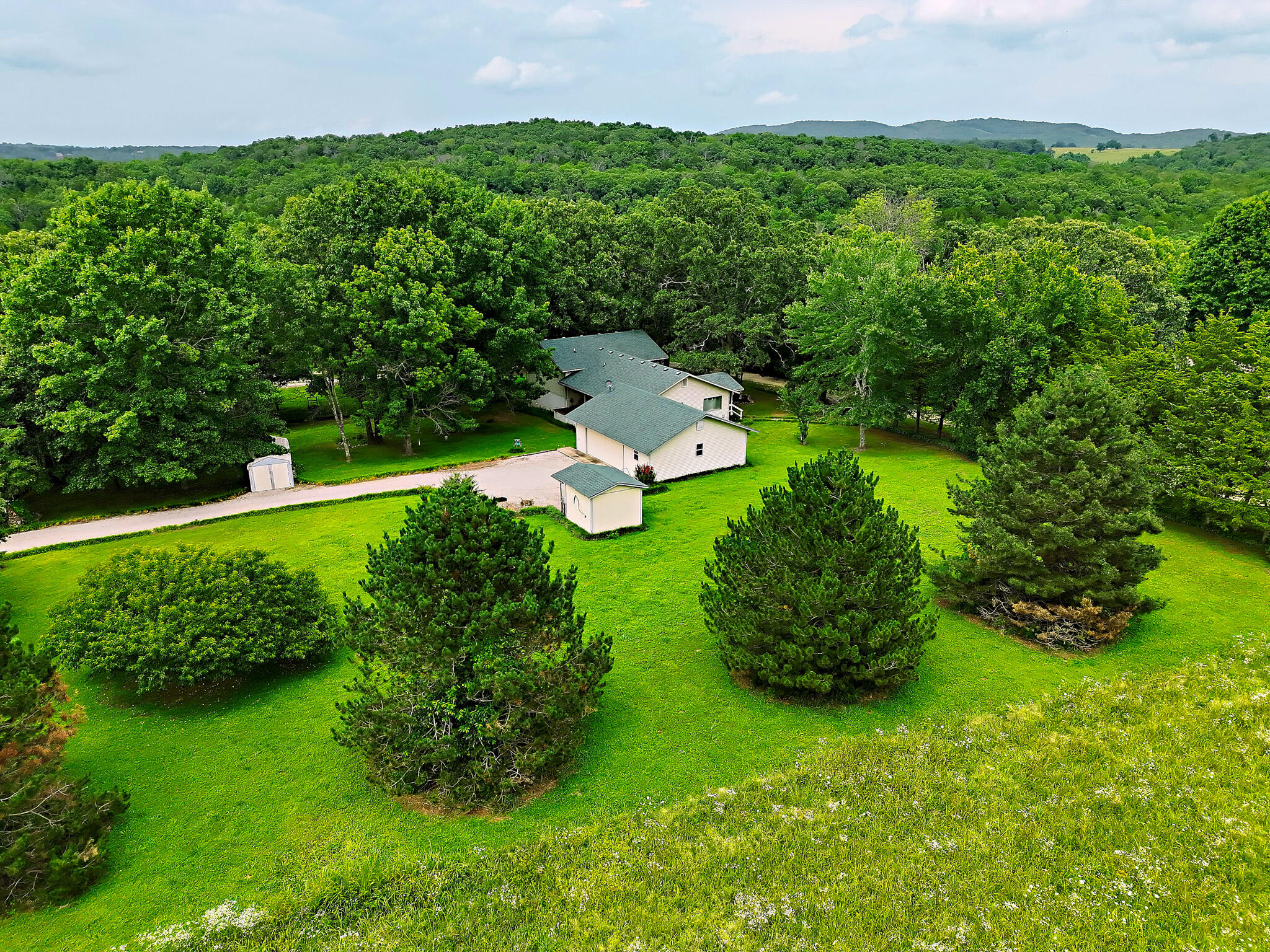 main property photo 50