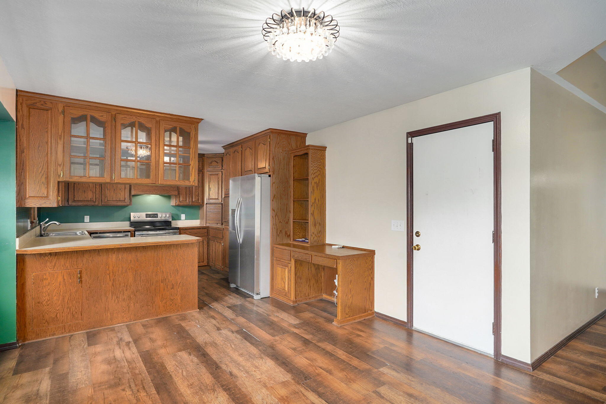 main property photo 7