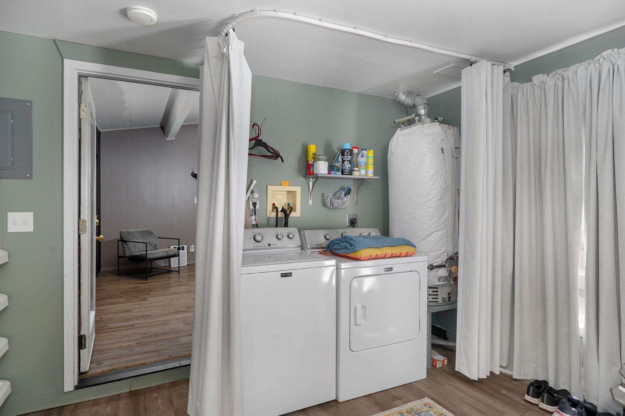 main property photo 14