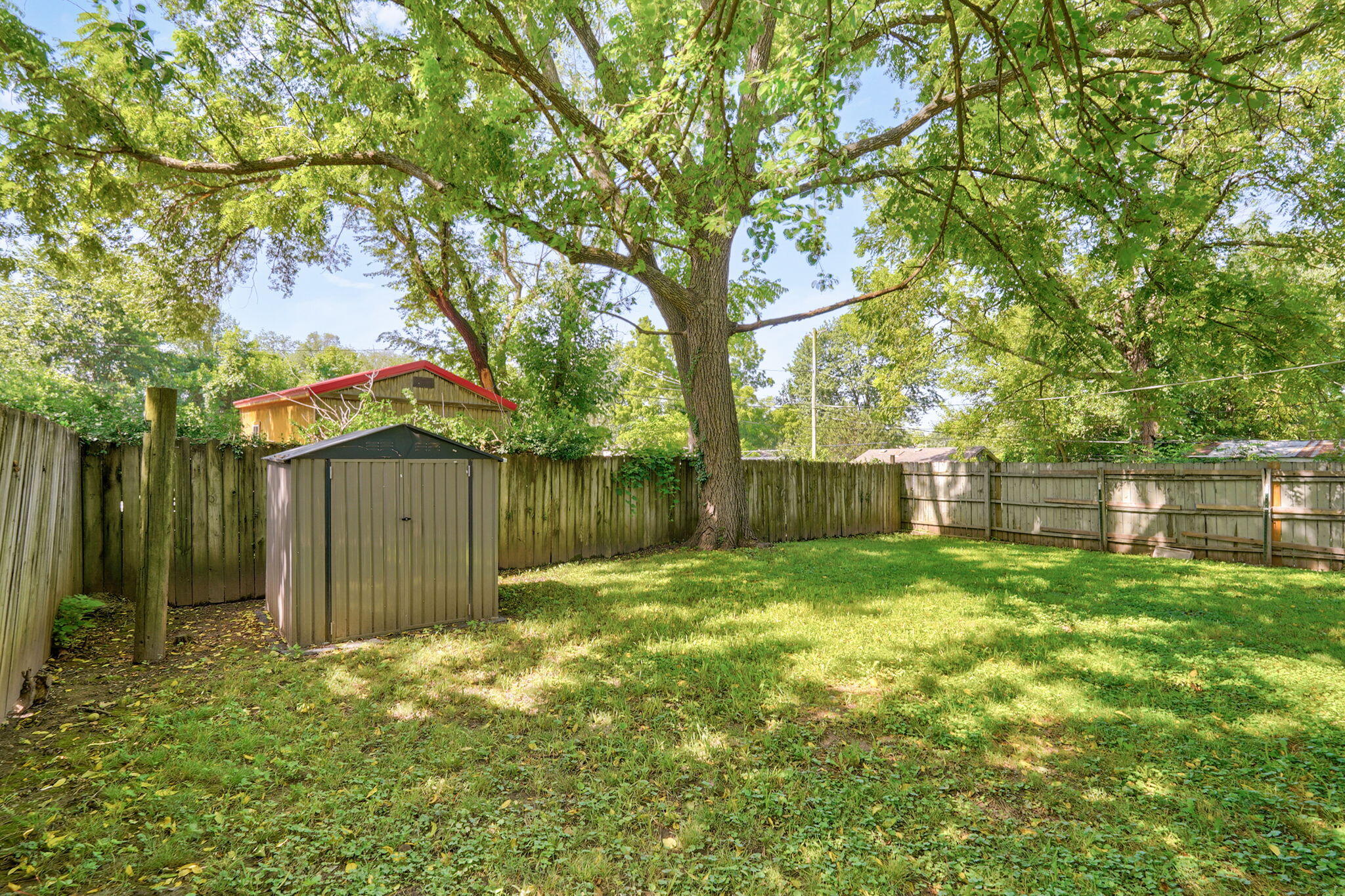 main property photo 20