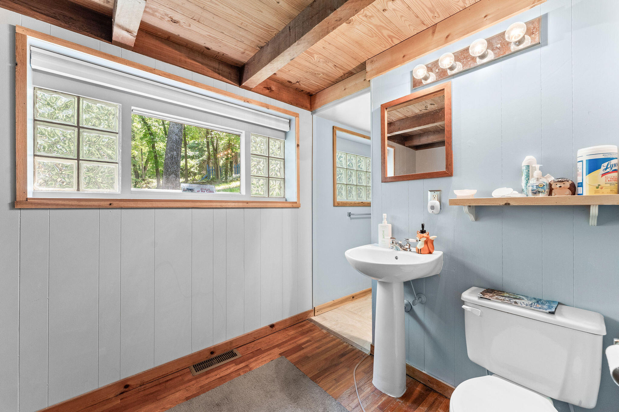 main property photo 27