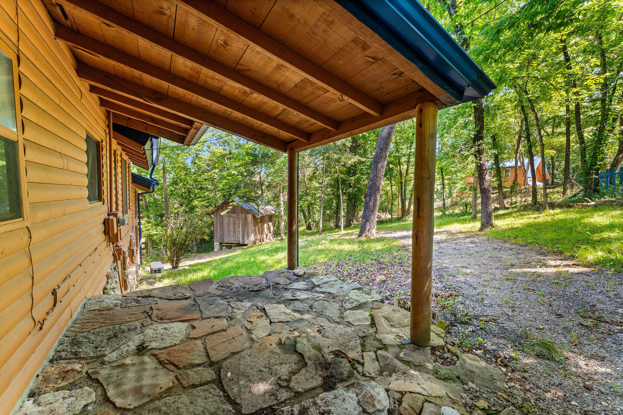main property photo 5