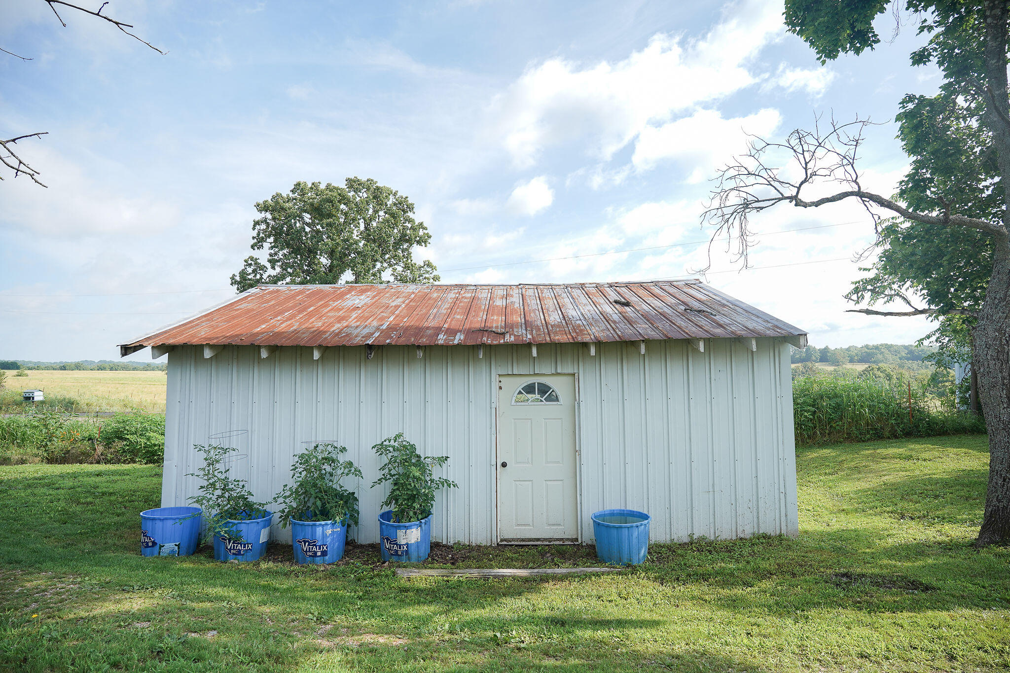 main property photo 28
