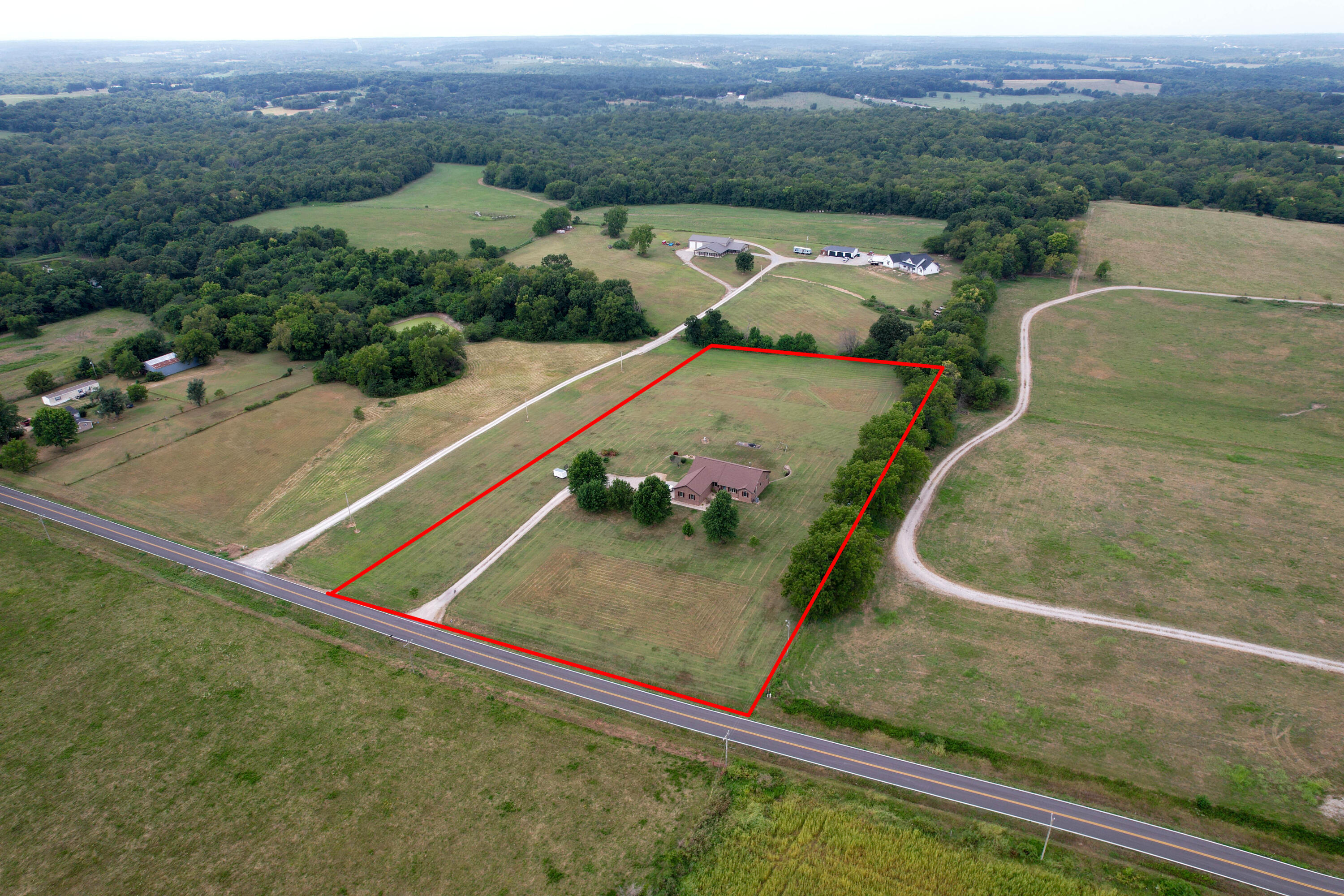 main property photo 6