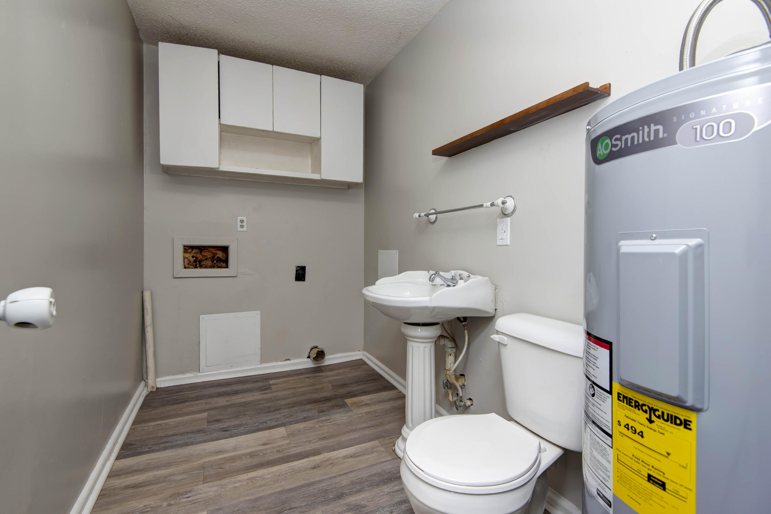 main property photo 10