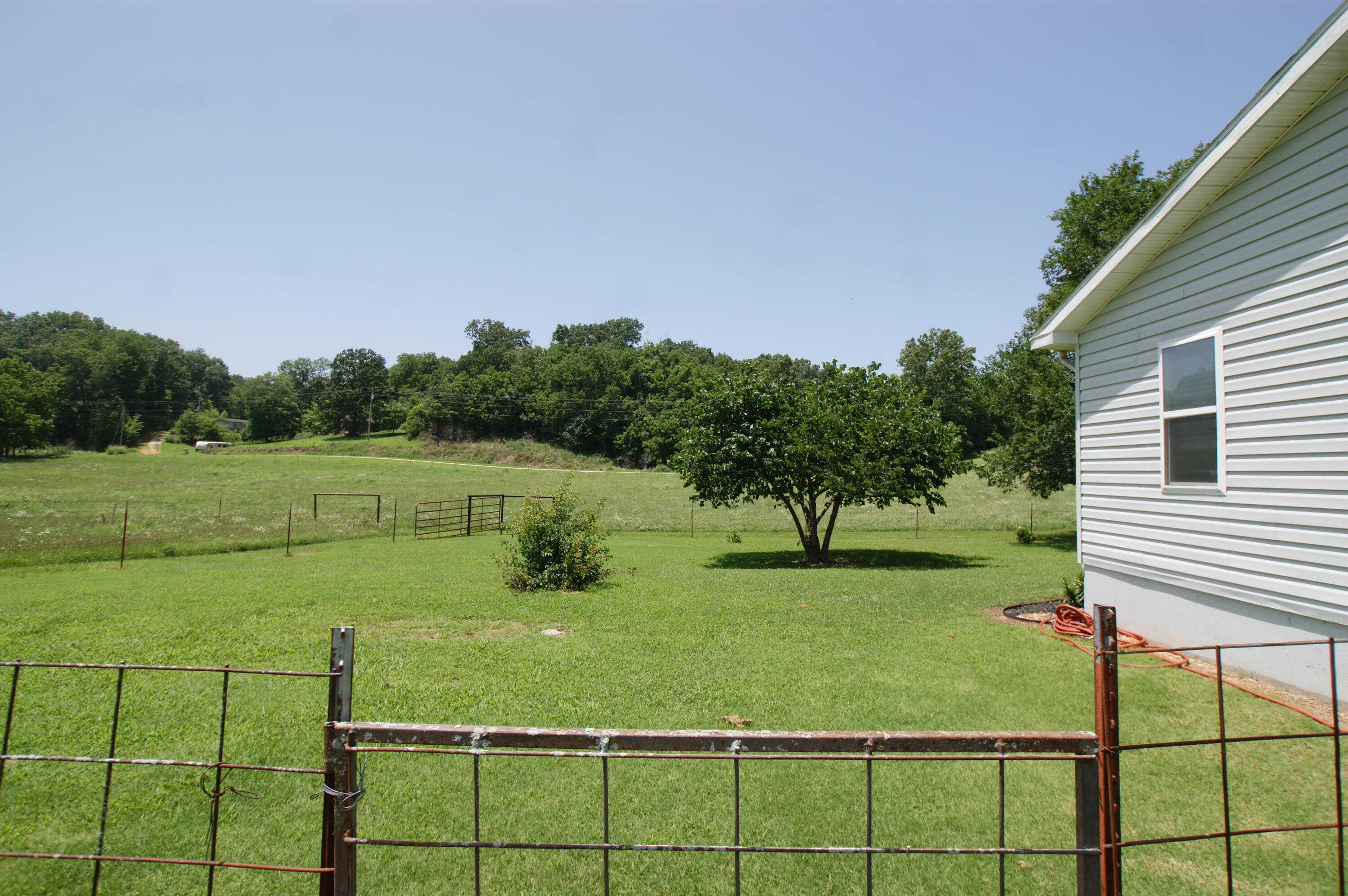 main property photo 34