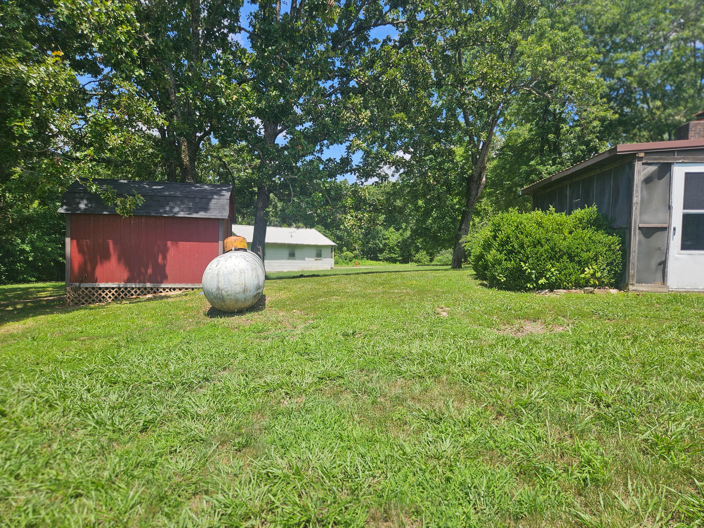main property photo 37
