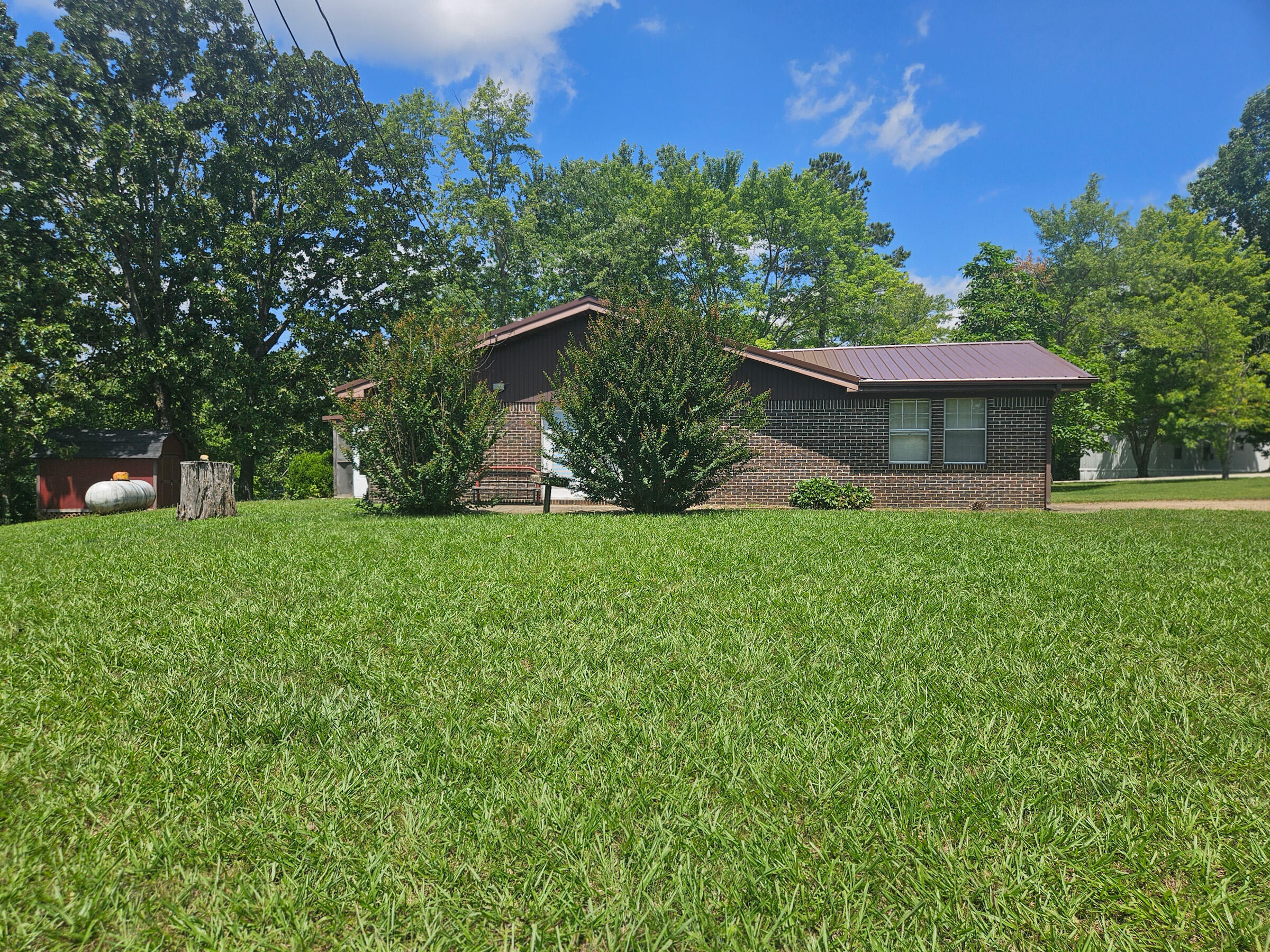 main property photo 41