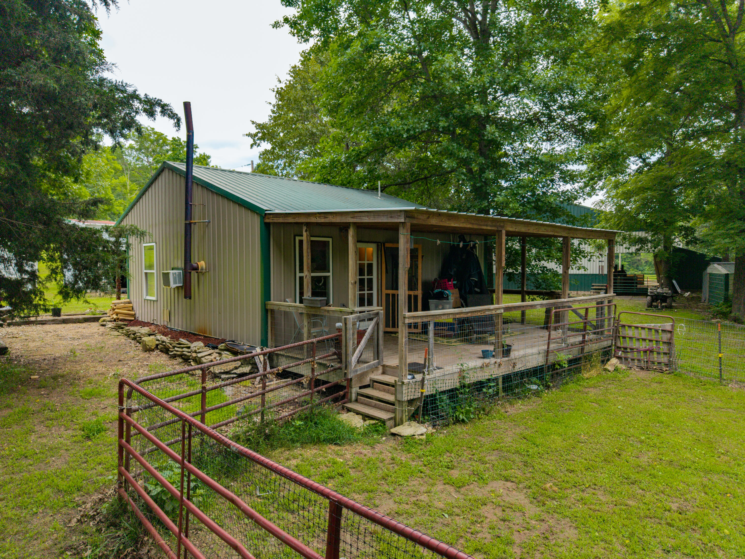 main property photo 34