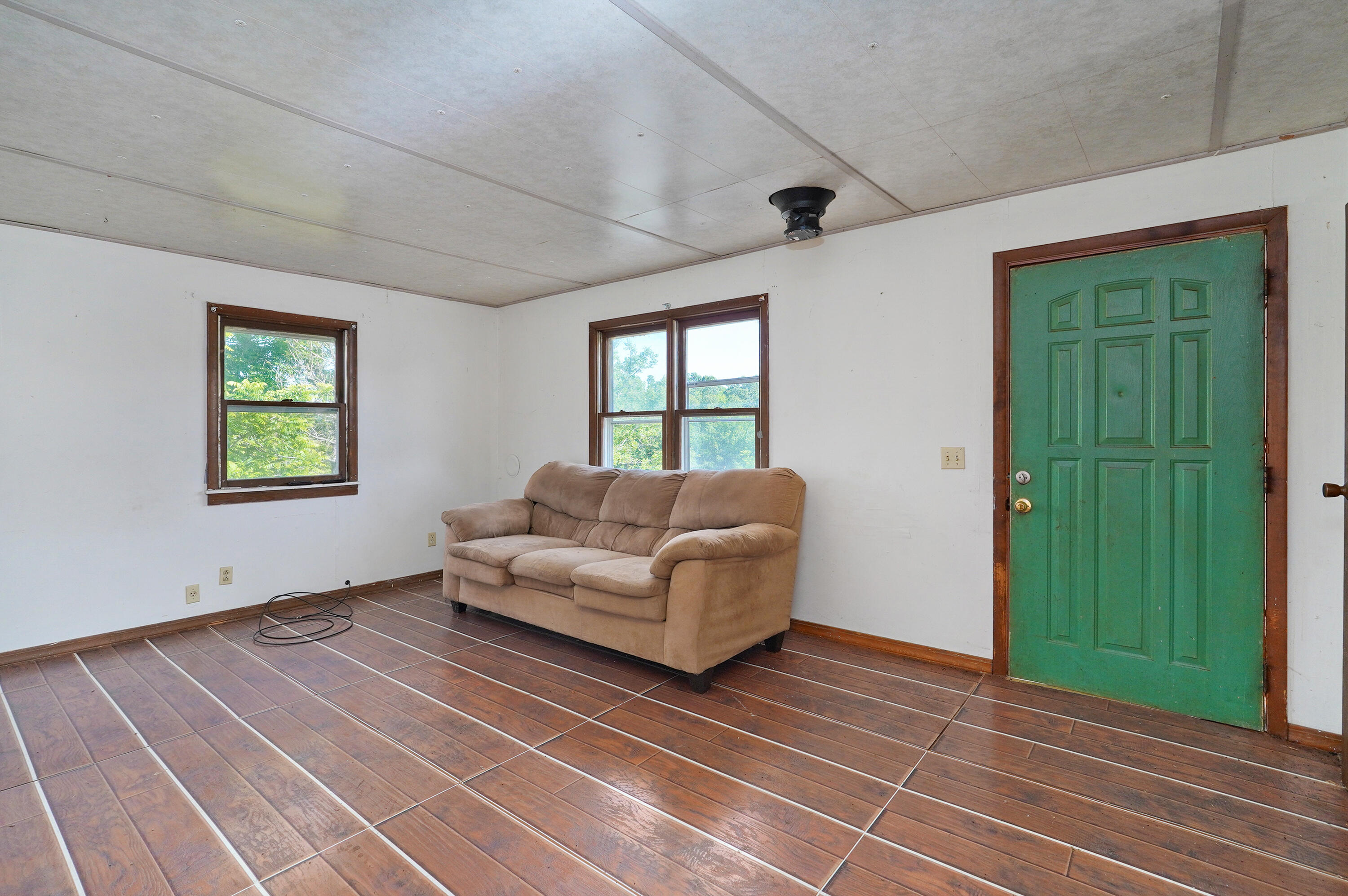 main property photo 50