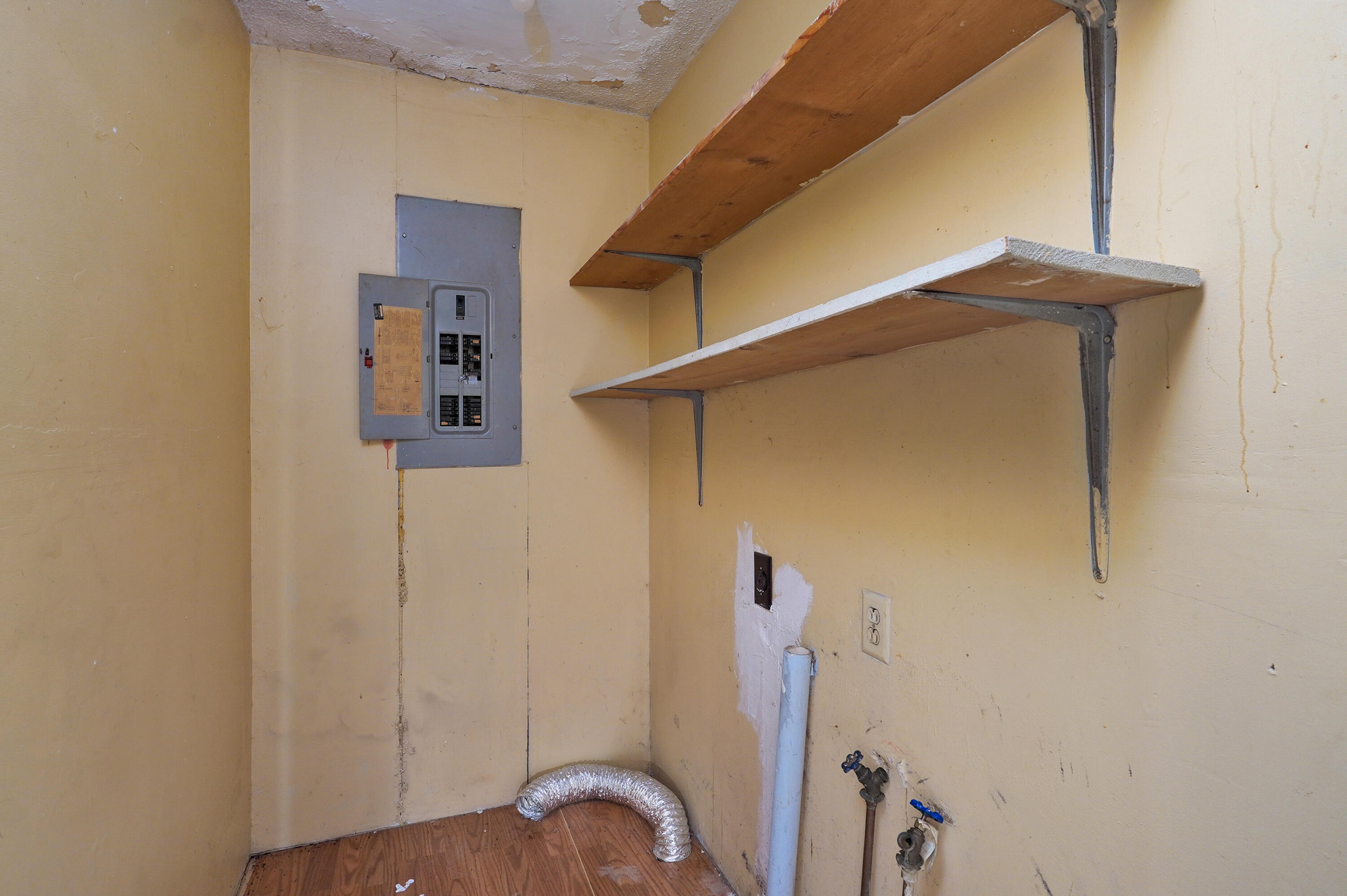 main property photo 58
