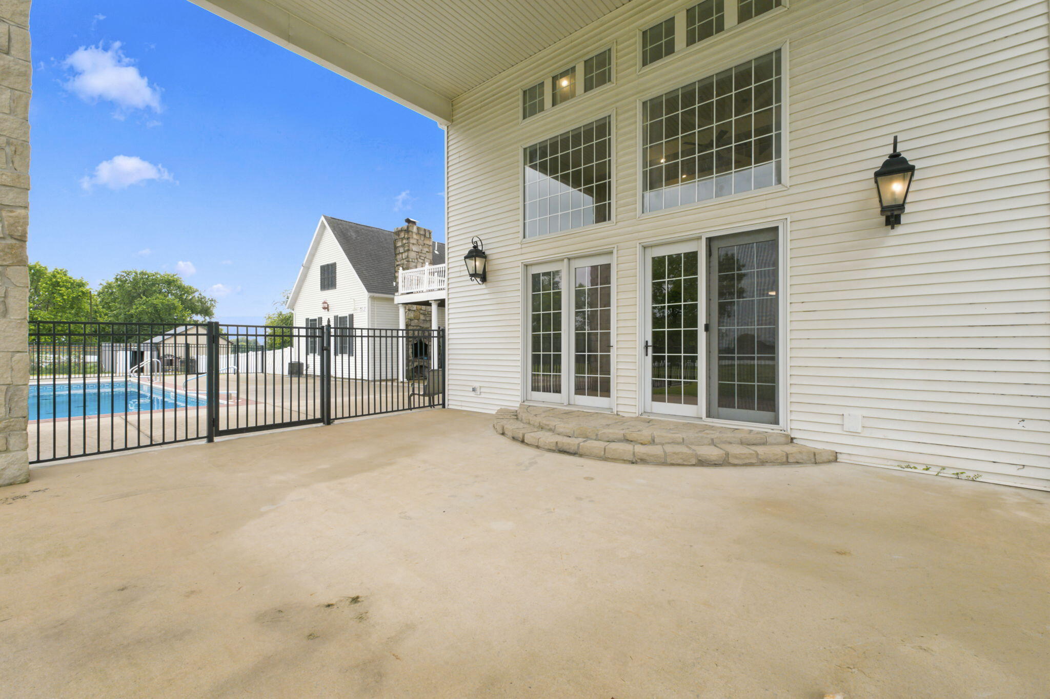main property photo 54
