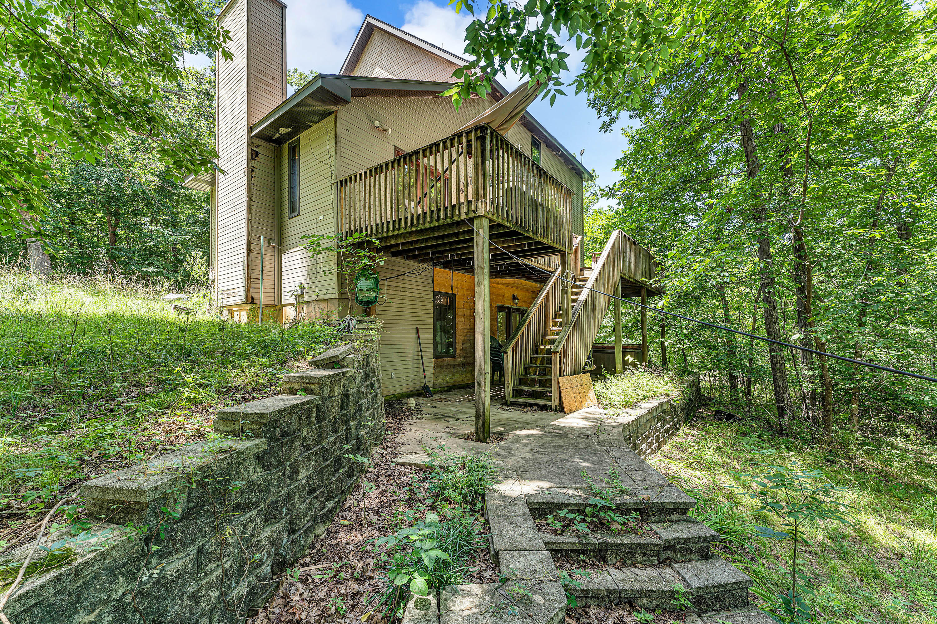 main property photo 17