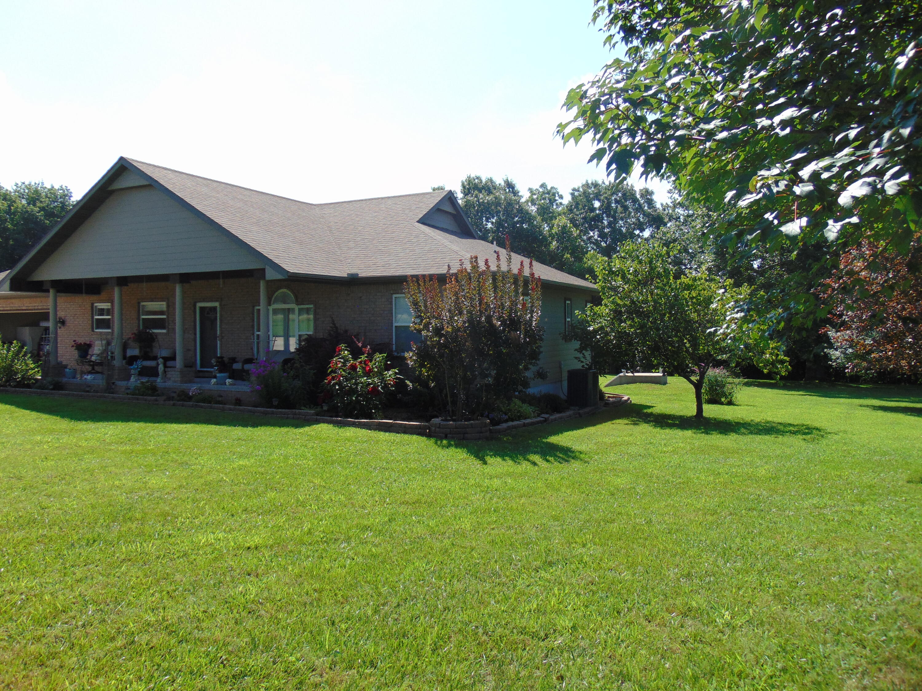 main property photo 36