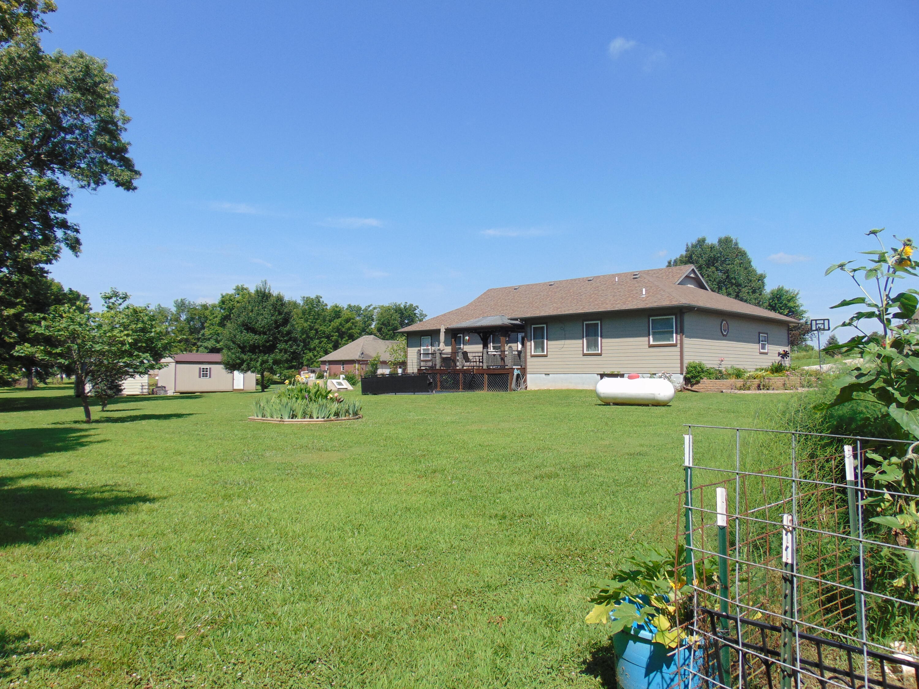 main property photo 45