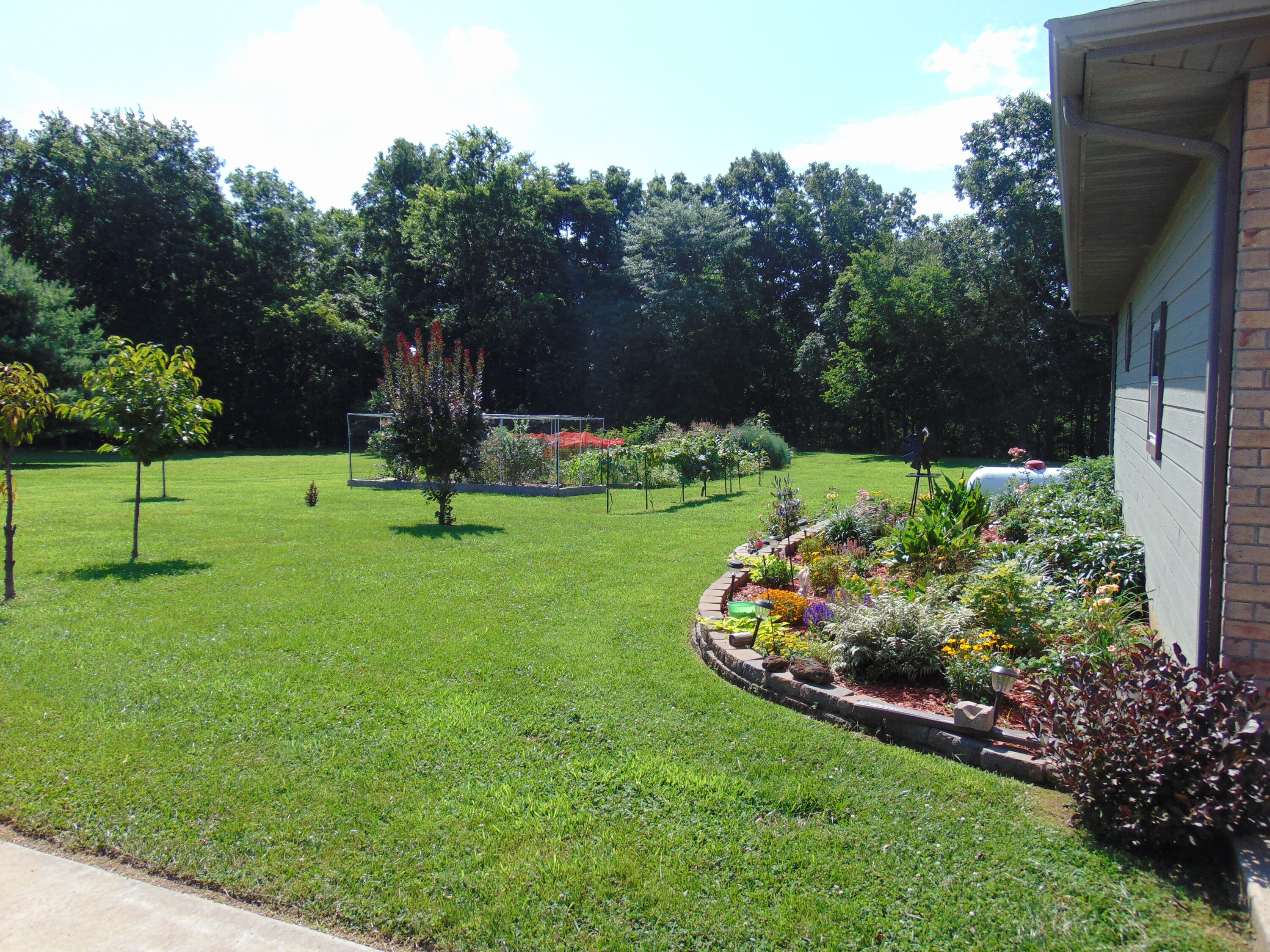 main property photo 50