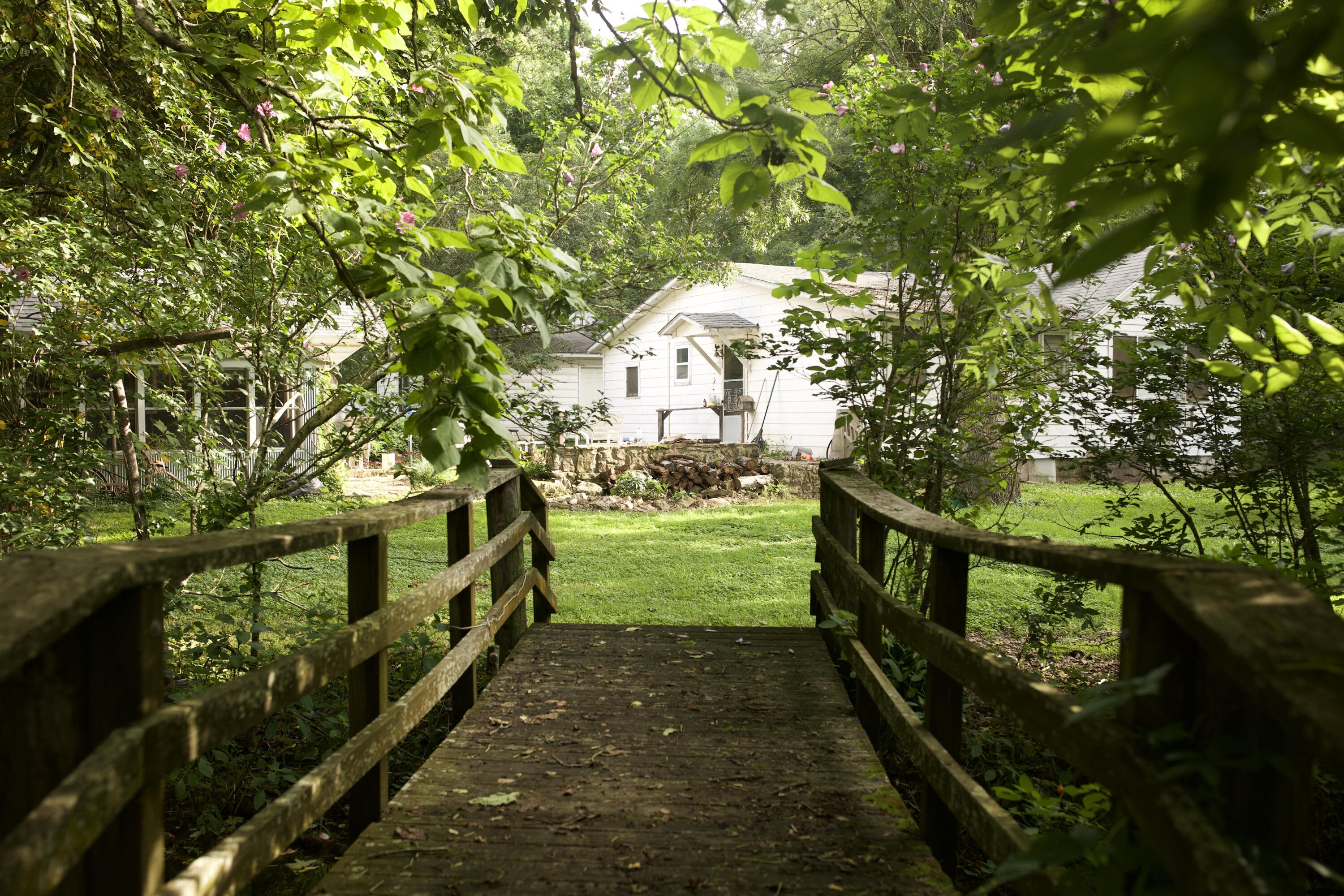 main property photo 34