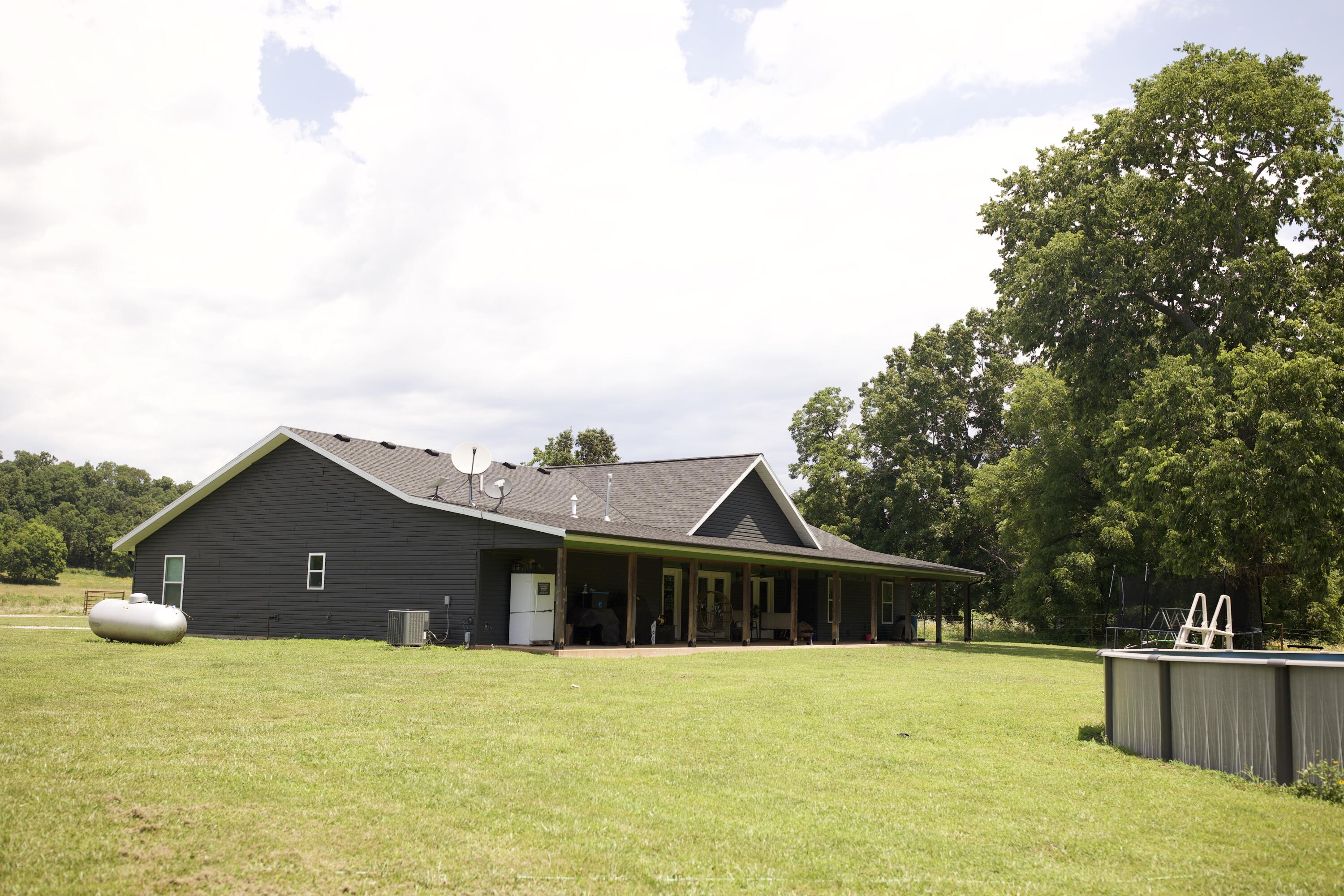 main property photo 75