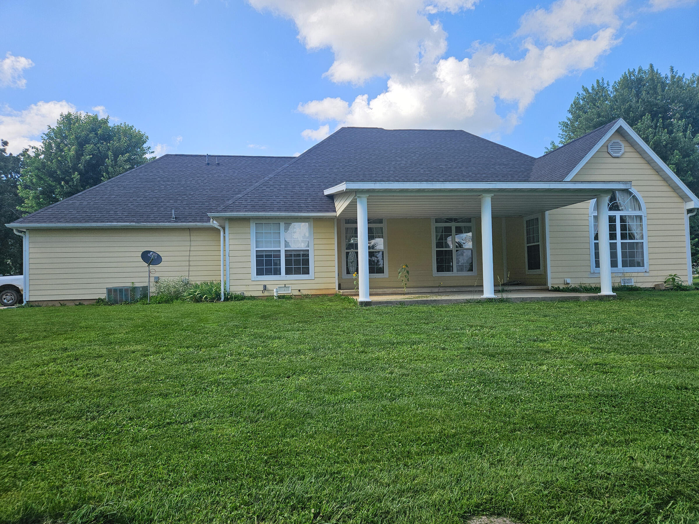 main property photo 23