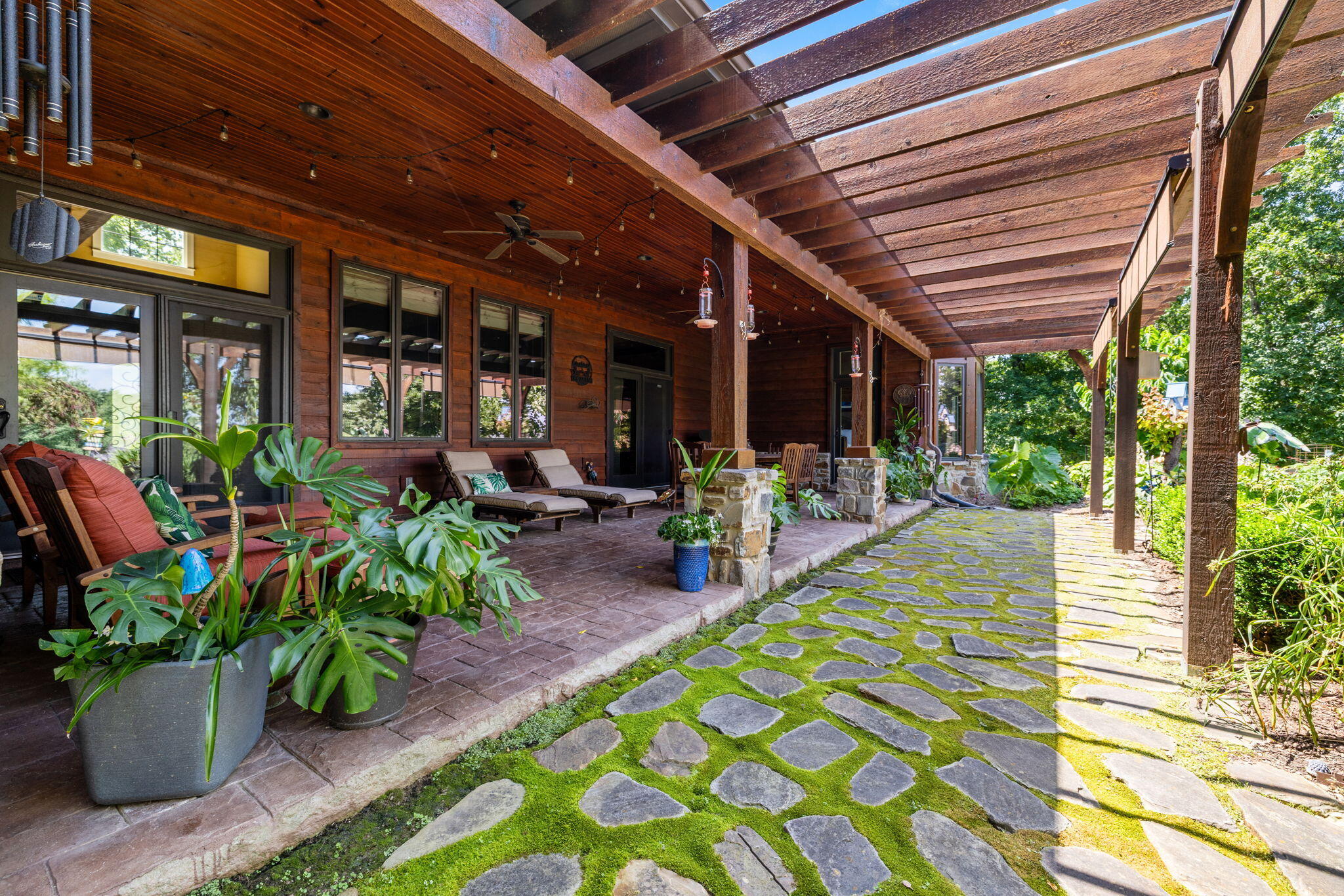 main property photo 38