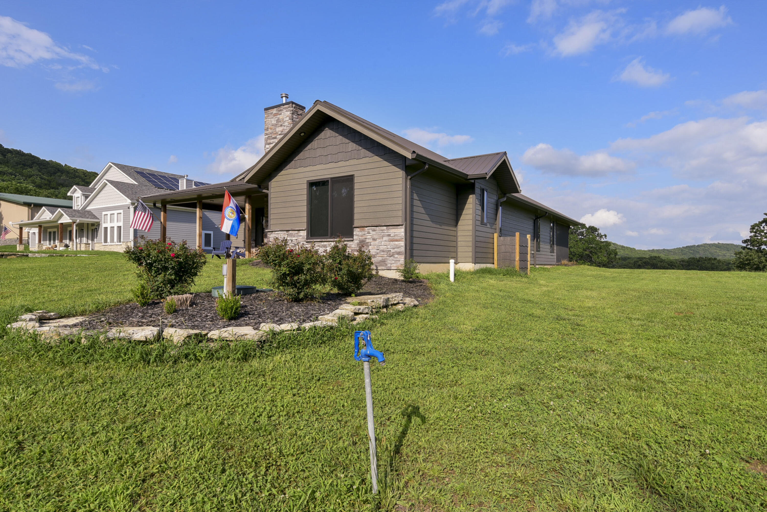 main property photo 38