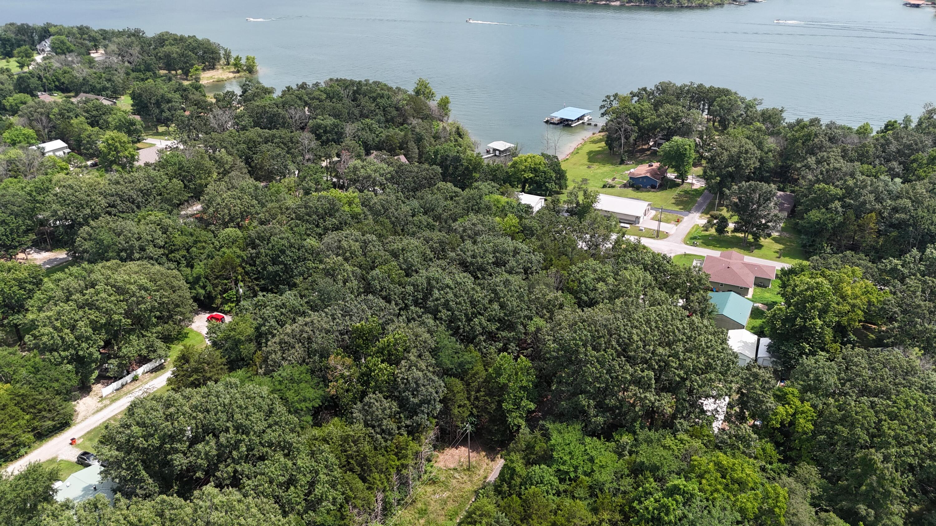 main property photo 10