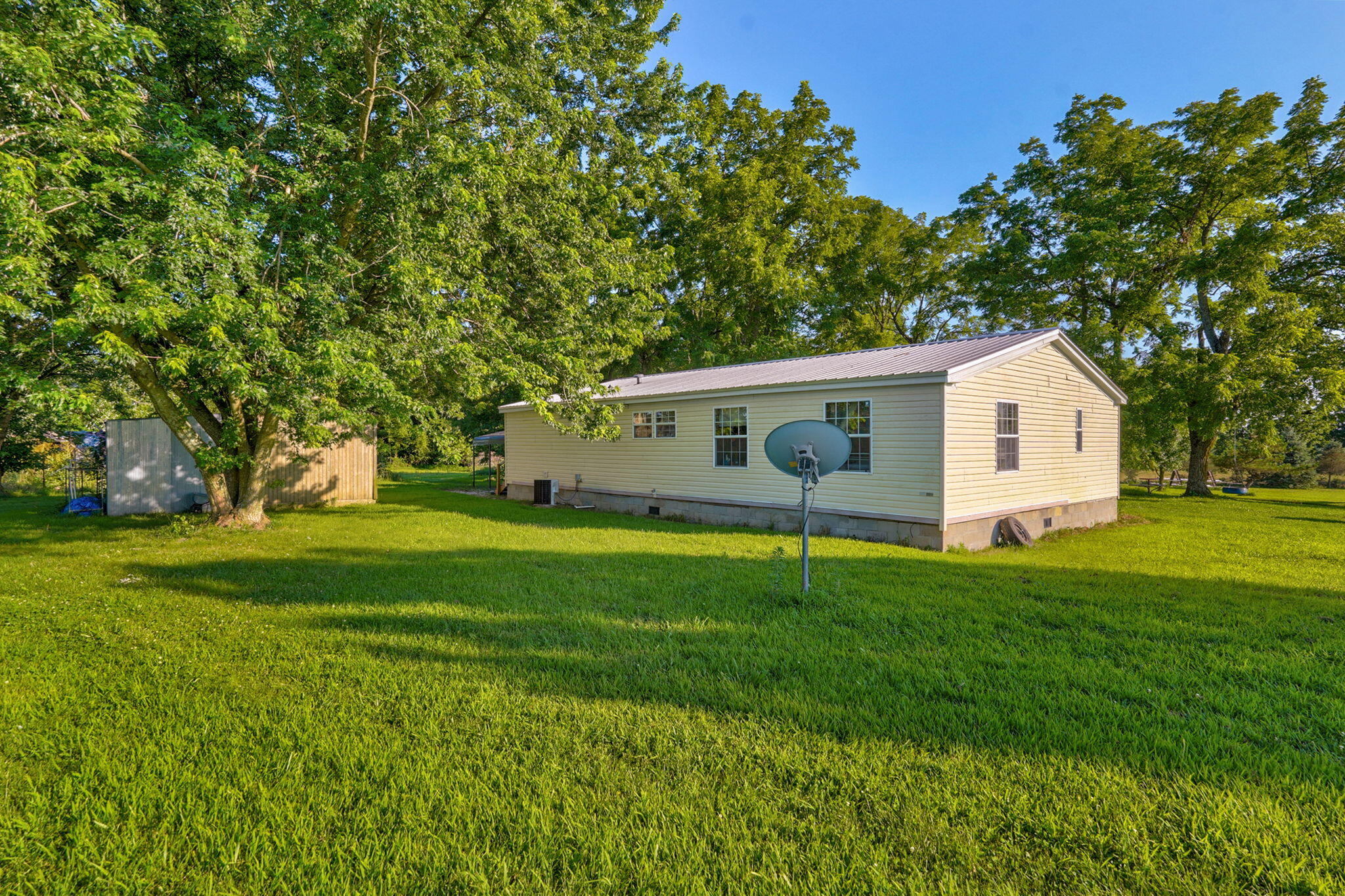 main property photo 37