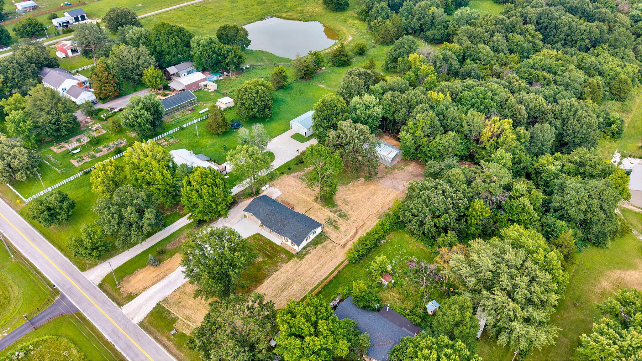 main property photo 45