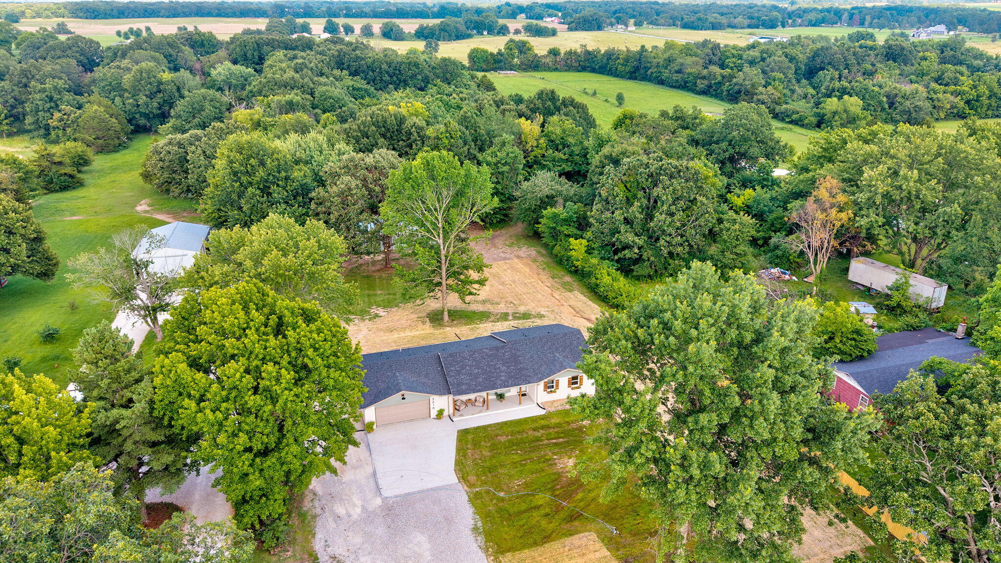 main property photo 50