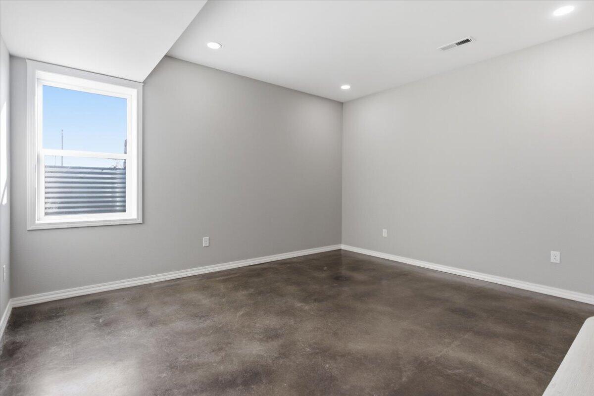 main property photo 63
