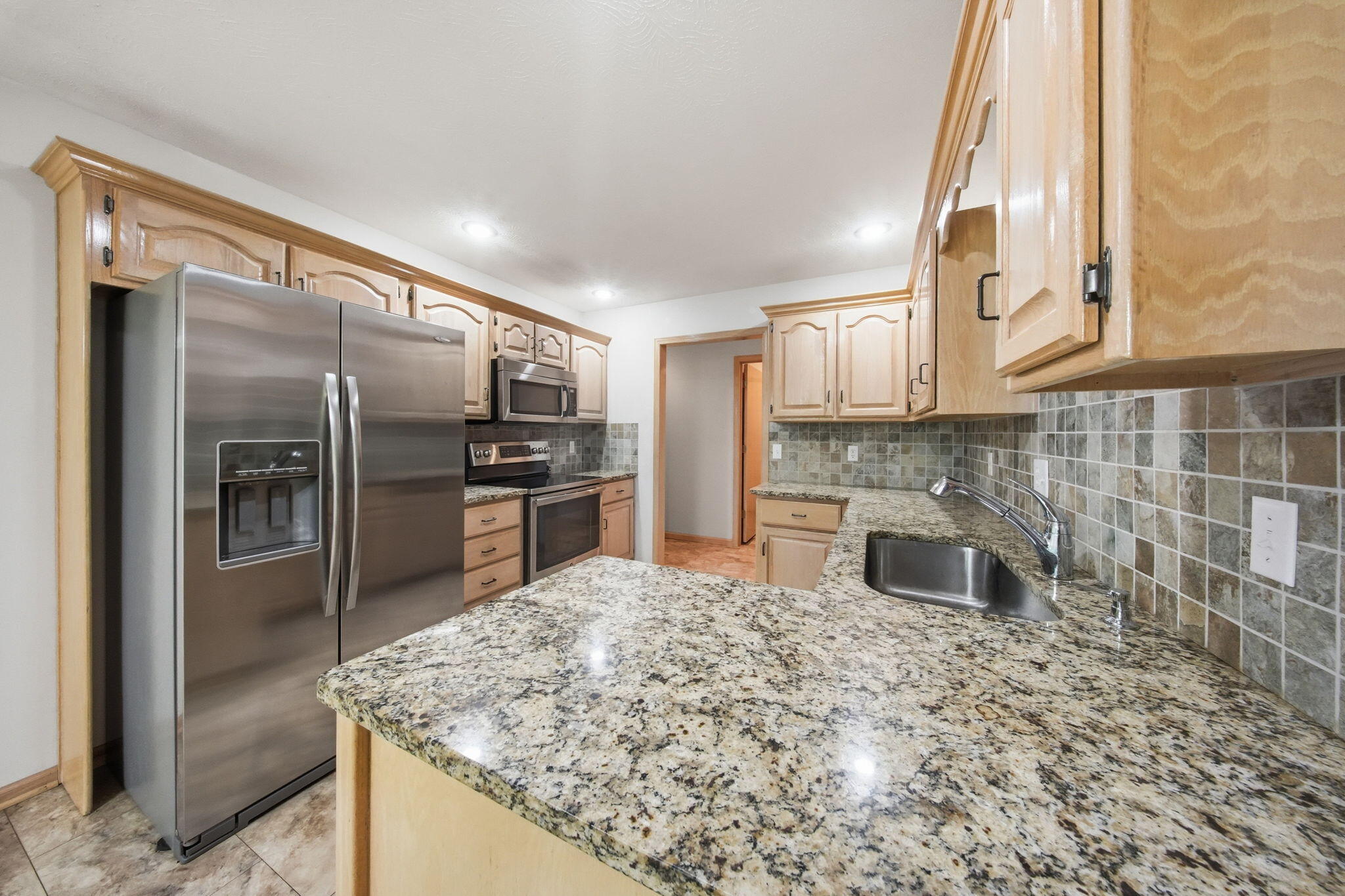 main property photo 8