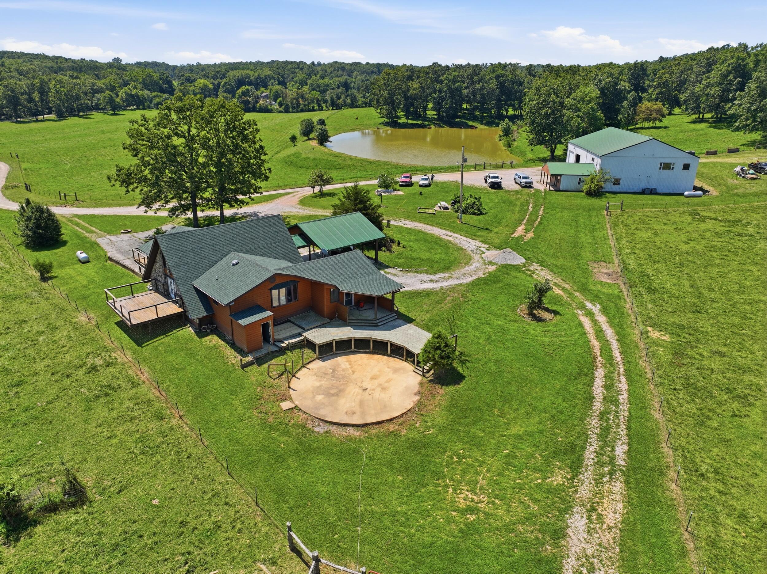 main property photo 13