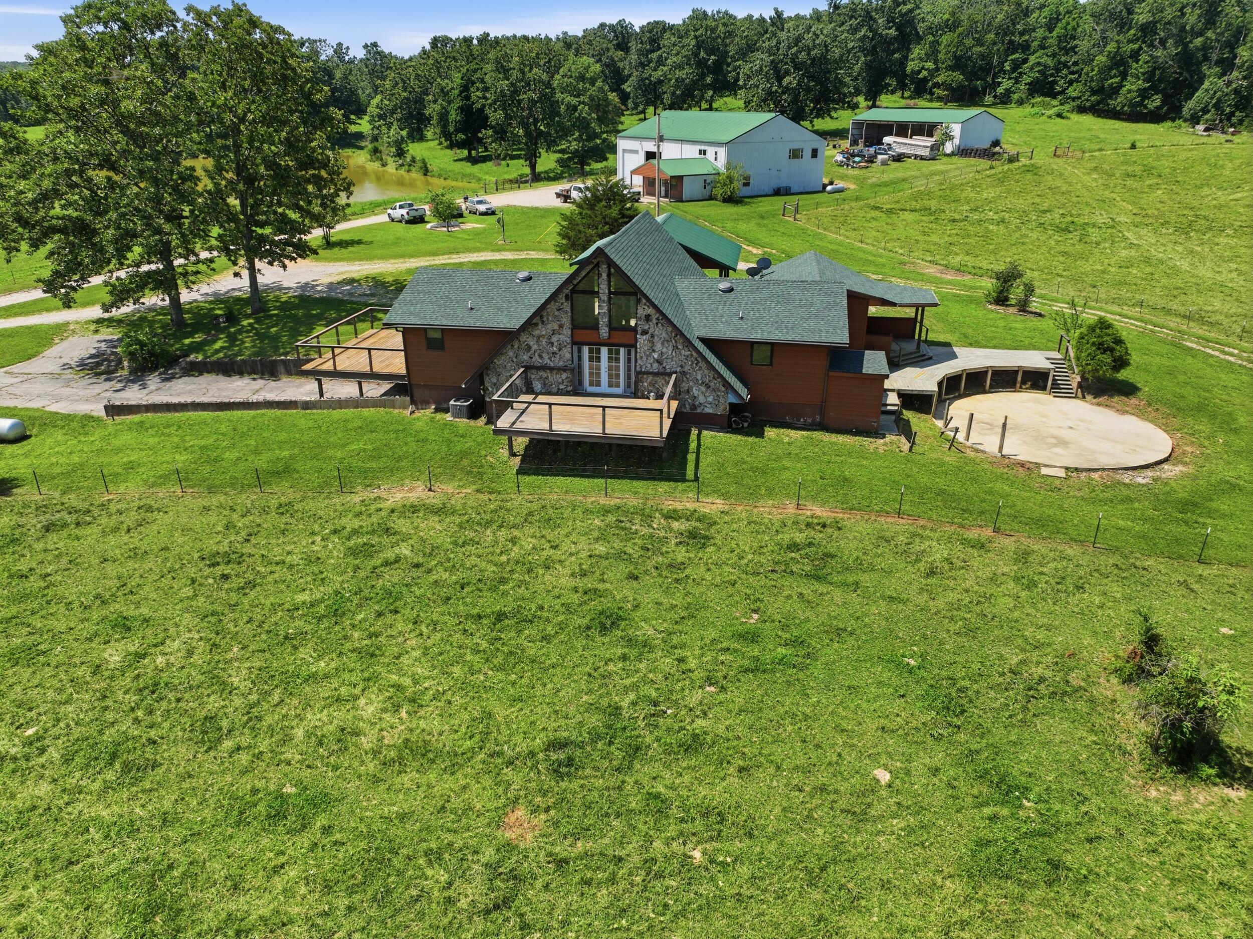 main property photo 15