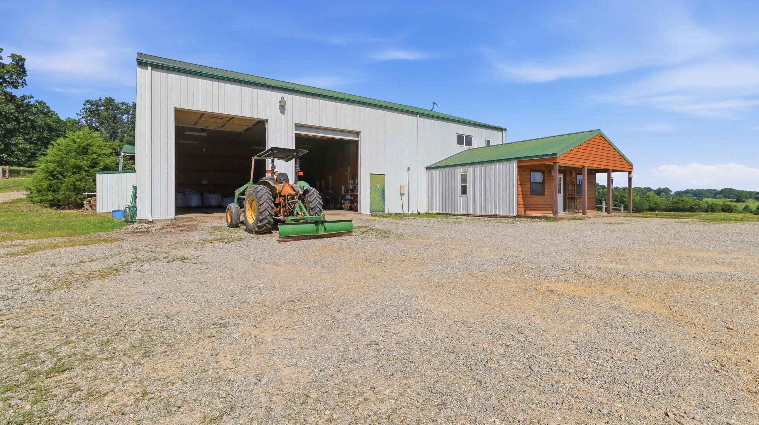 main property photo 37